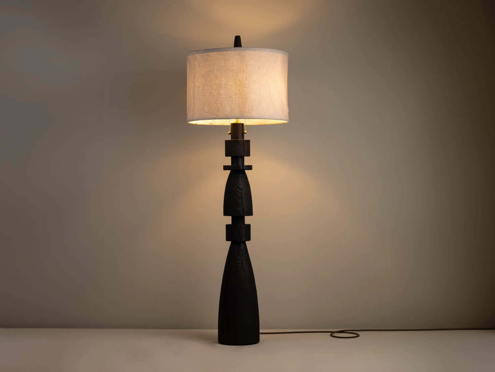 ISABEL MONCADA MEZQUITE FLOOR LAMP H71" x Ø24" - Image 2