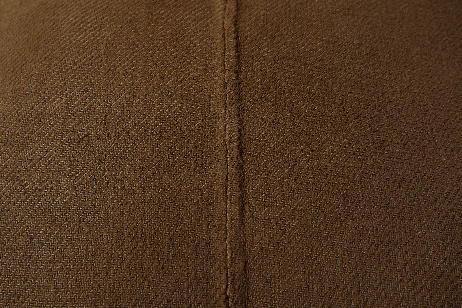 ISABELLE YAMAMOTO DYED HEMP CUSHIONS / MARRON - Image 3
