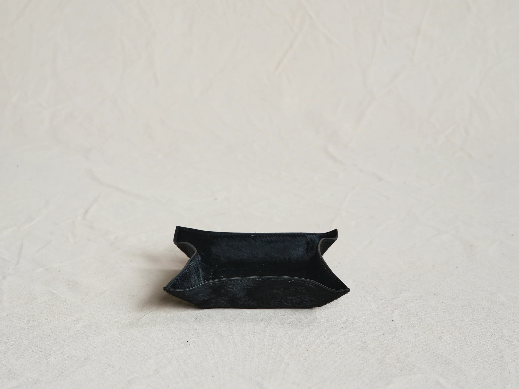 GIOBAGNARA JACK SUEDE VALET SQUARE TRAY 8” x 8" - Image 3