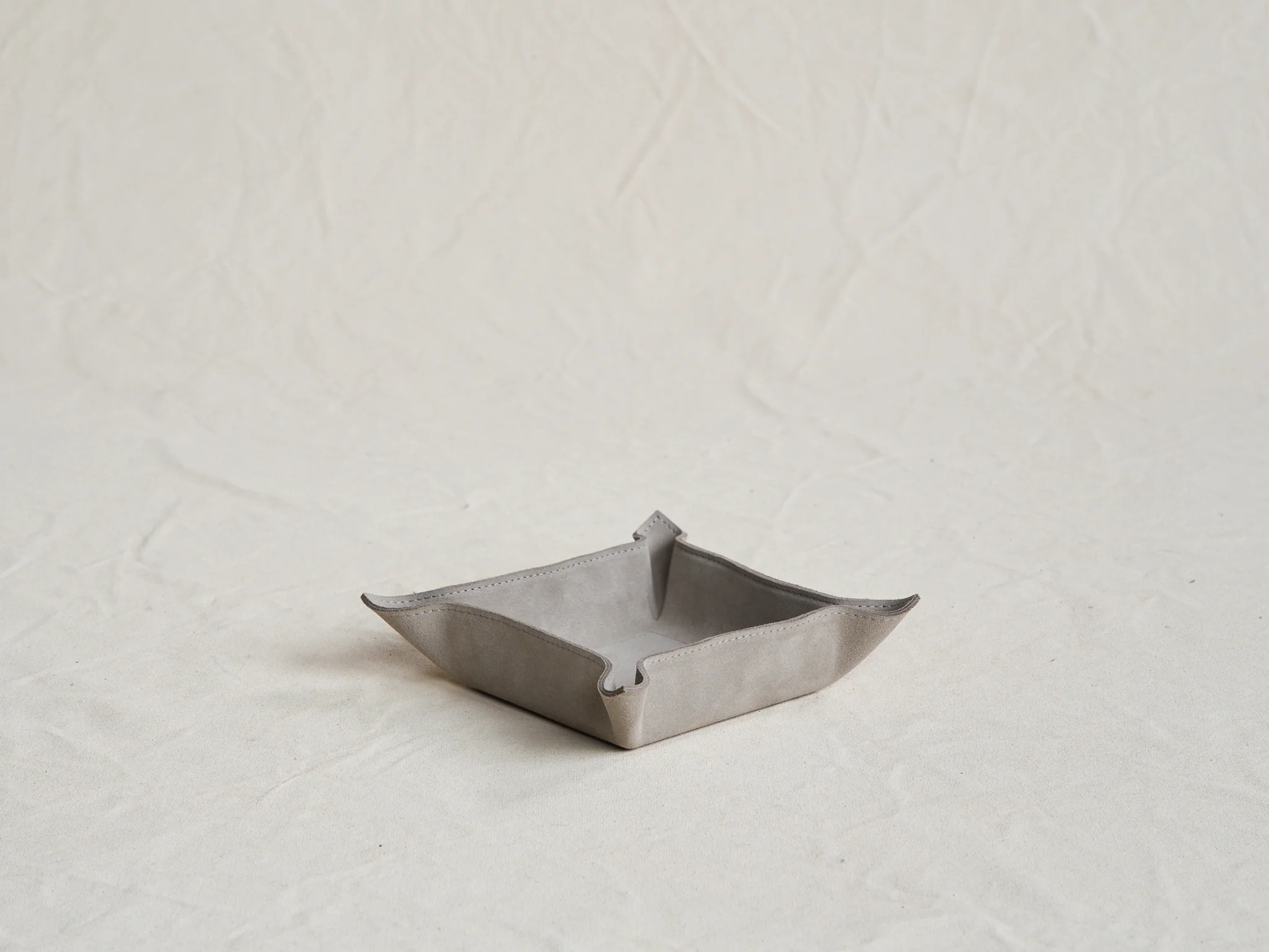 GIOBAGNARA JACK SUEDE VALET SQUARE TRAY 8” x 8" - Image 5