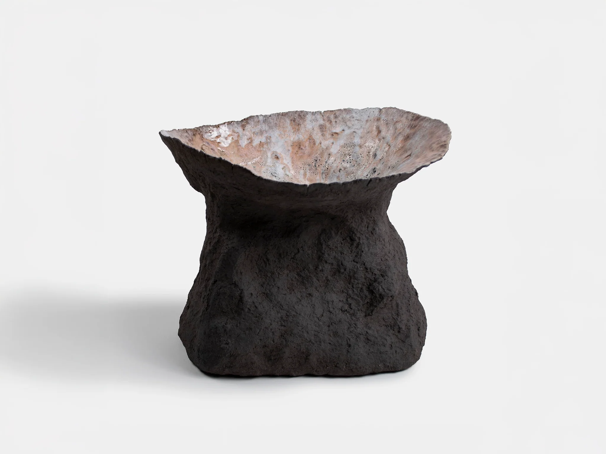 JOJO CORVÄIÁ BERBÈRE VESSEL V-1168 W13" x D11" x H10"