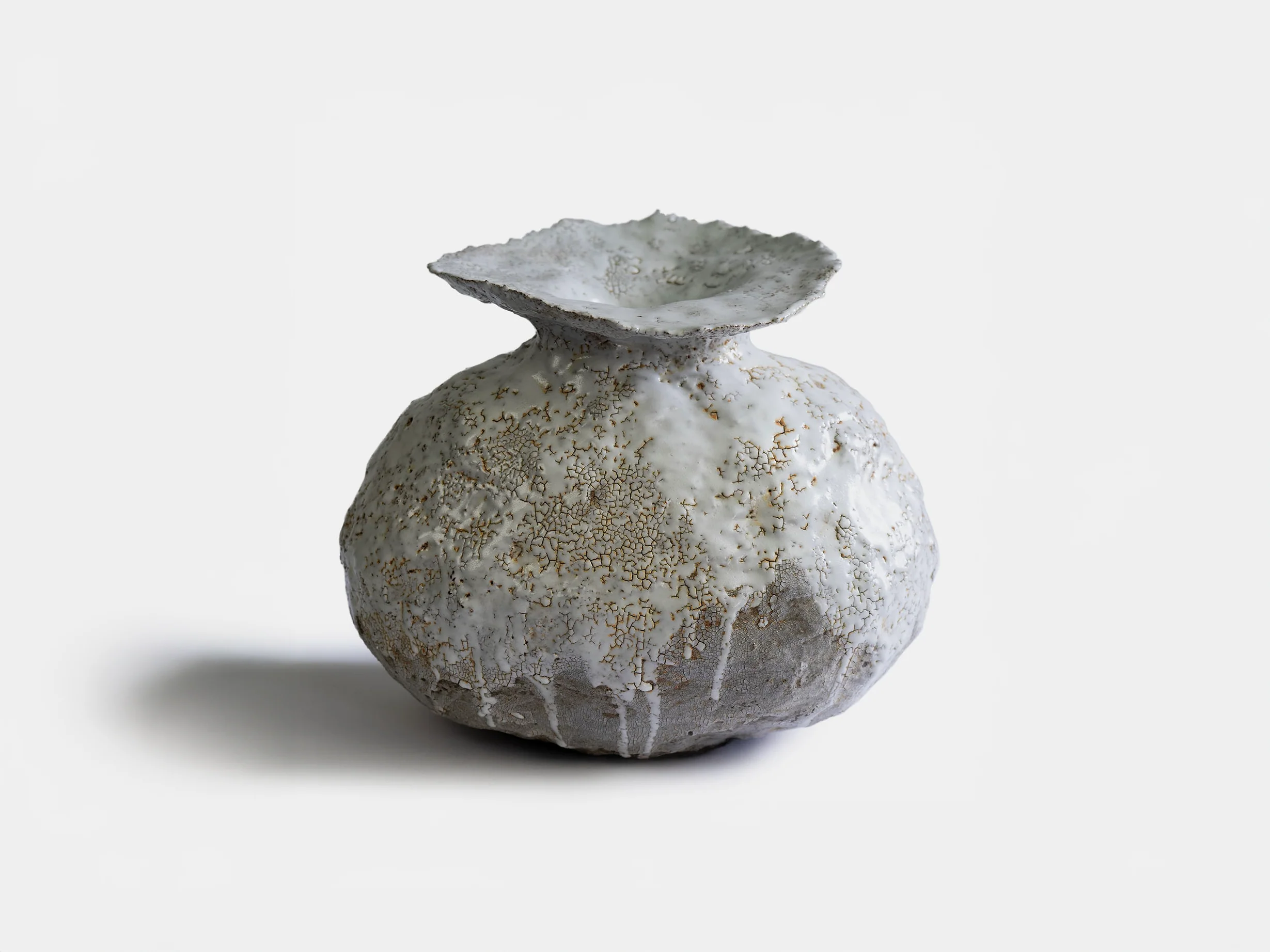 JOJO CORVÄIÁ BERBÈRE VESSEL V-1426 W12" x D8" x H10.5"