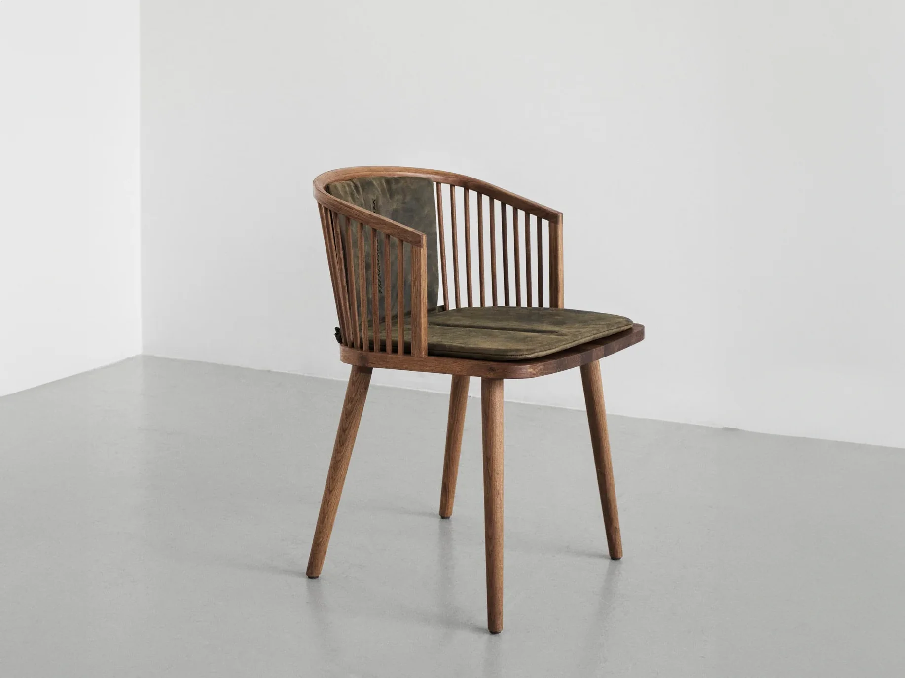 KBH ALOUETTE CHAIR W19.6" x H28.7" x D20.6 x SH17.7"