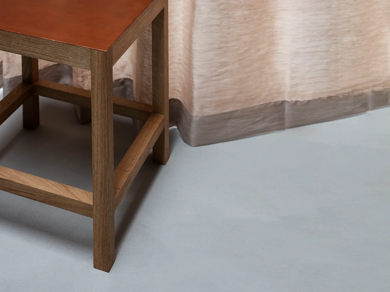 KBH MEDIUM FUMED OAK/BLACK LEATHER SQUARE STOOL  W13.75” x H18" - Image 4