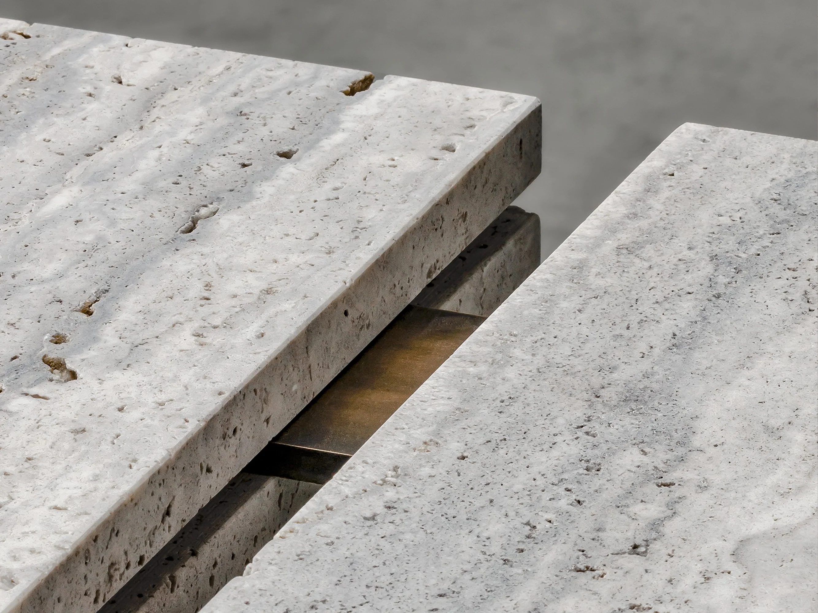 KERSTENS RIFT DINING TABLE / STONE - Image 4