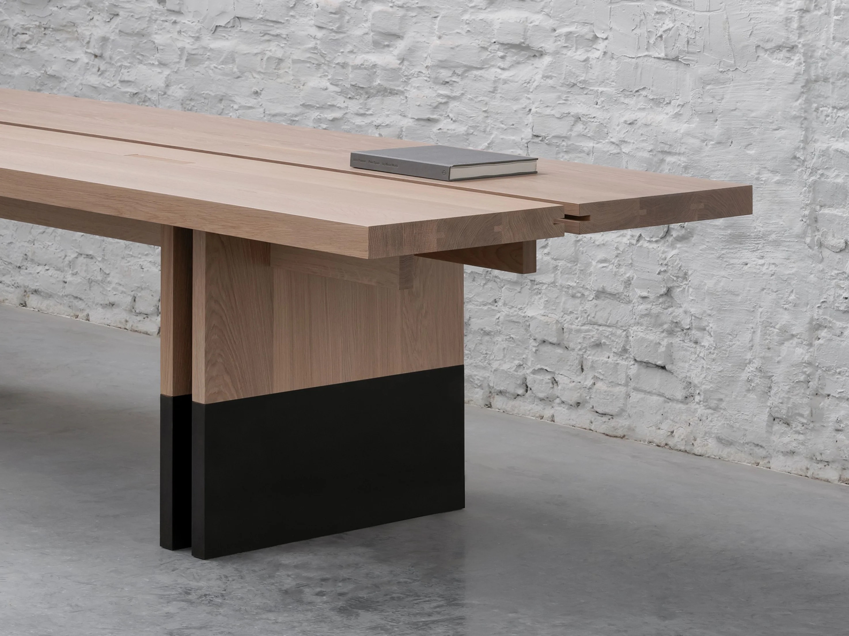 KERSTENS RIFT DINING TABLE / WOOD + METAL - Image 3