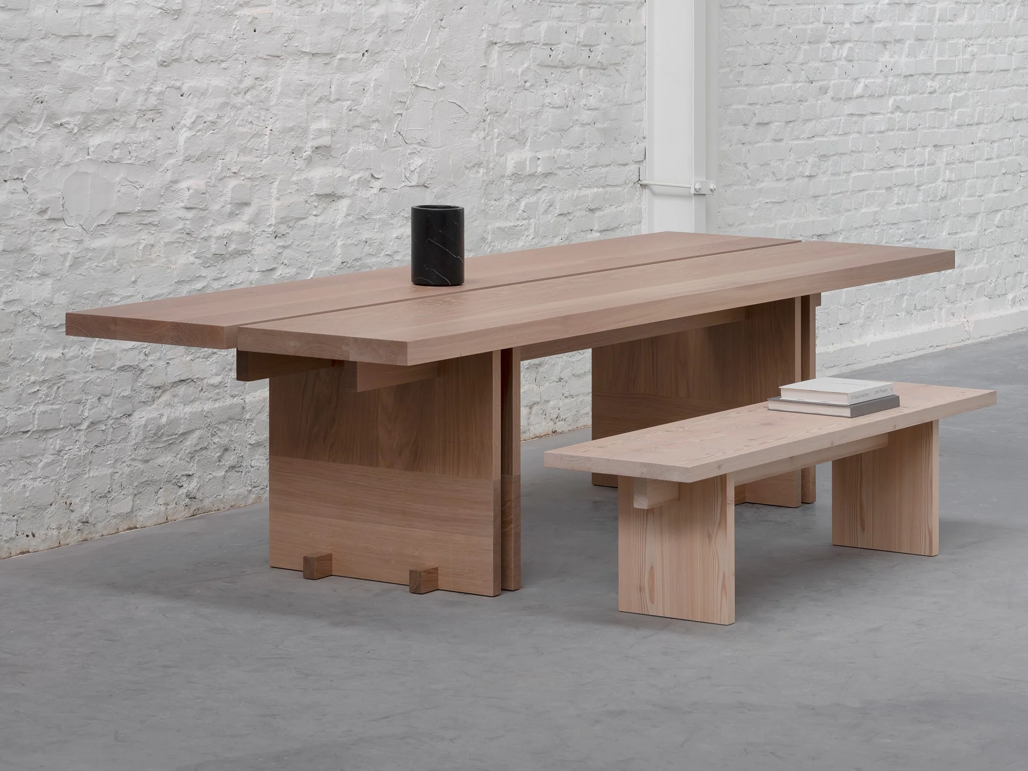 KERSTENS RIFT WOOD BENCH - Image 3