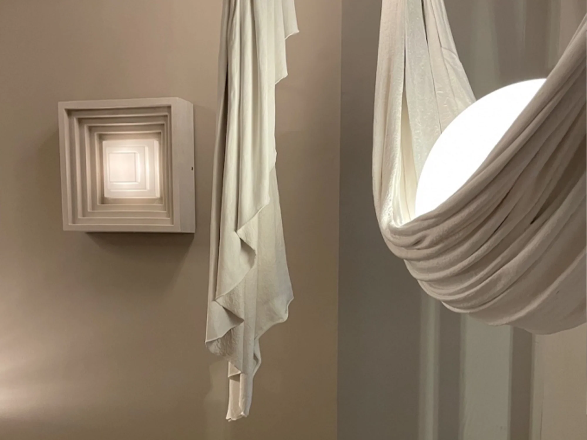 LEE BROOM PANTHEUM SURFACE LIGHT L14.1" x W3.75" x H14.1" - Image 4