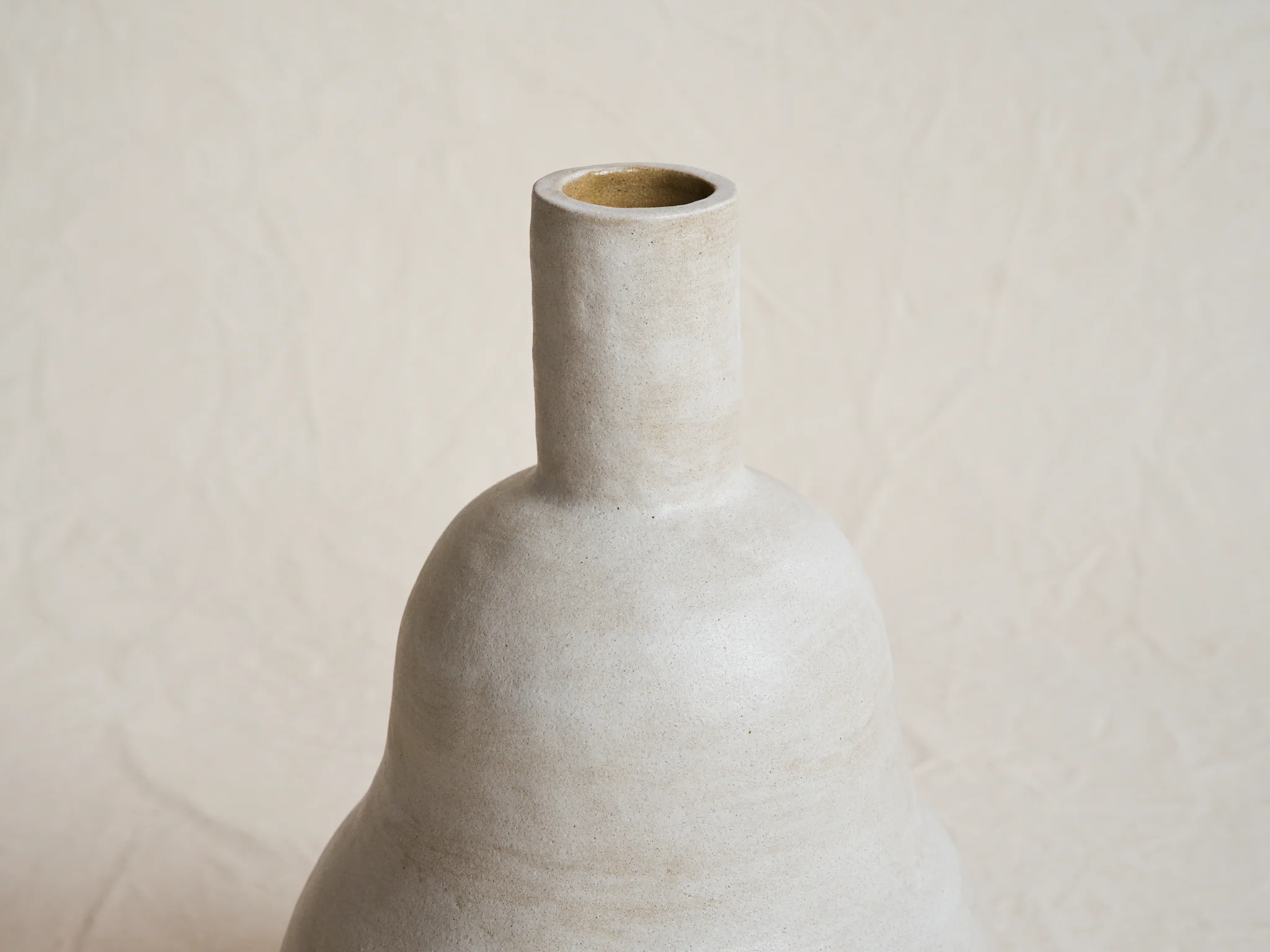 LISA VISCARDI PEAR BOTTLE / WHITEWASH H16" x Ø10.5" - Image 3
