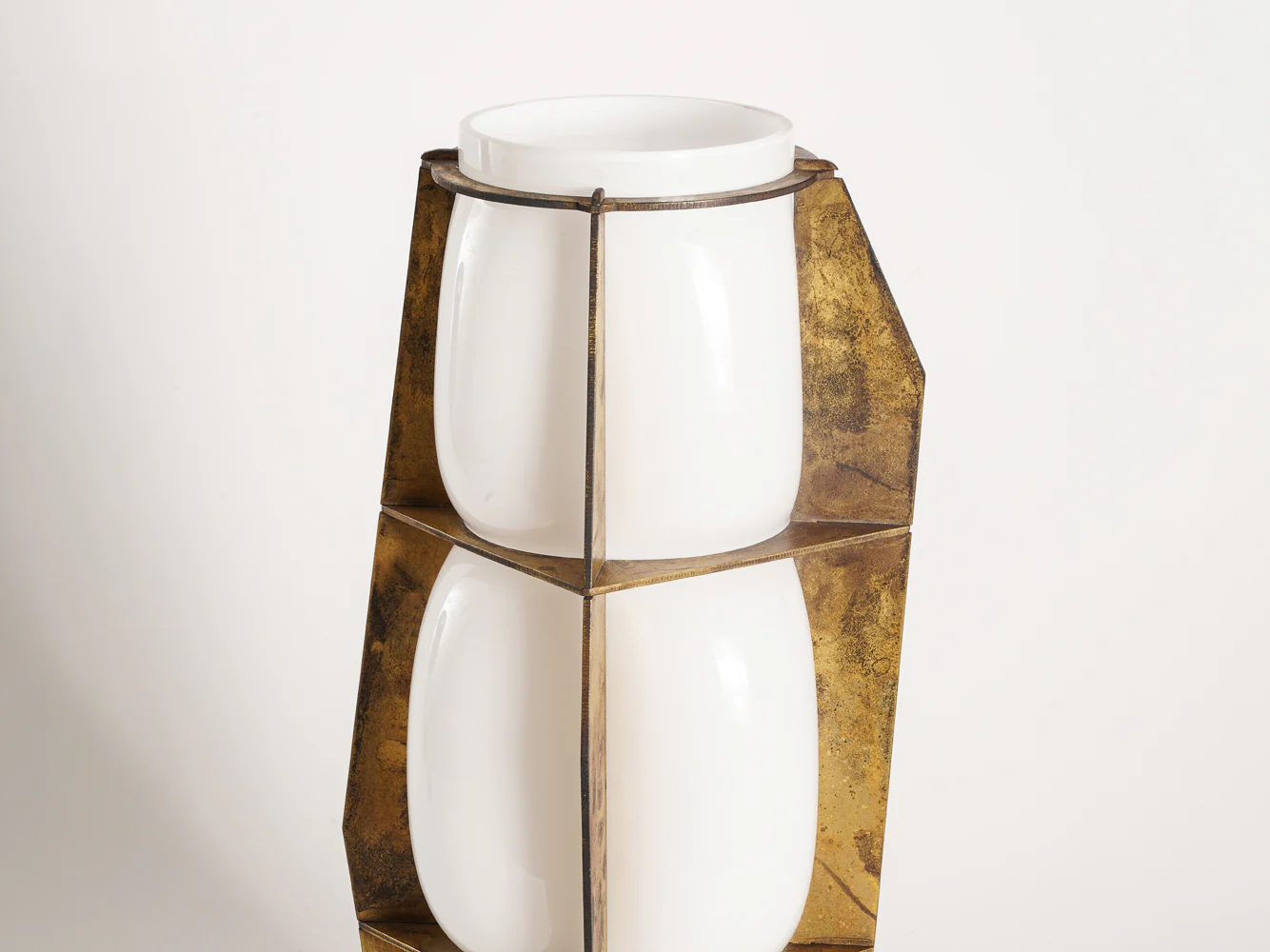 LOST PROFILE AEGIS VASE - Image 3
