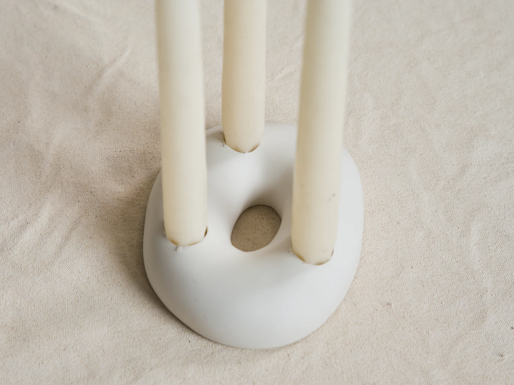 MALGARZOTA BANY HAG TRIPLE CANDLESTICK / CHALK 5.5" x 4.5" x H1.25" - Image 2