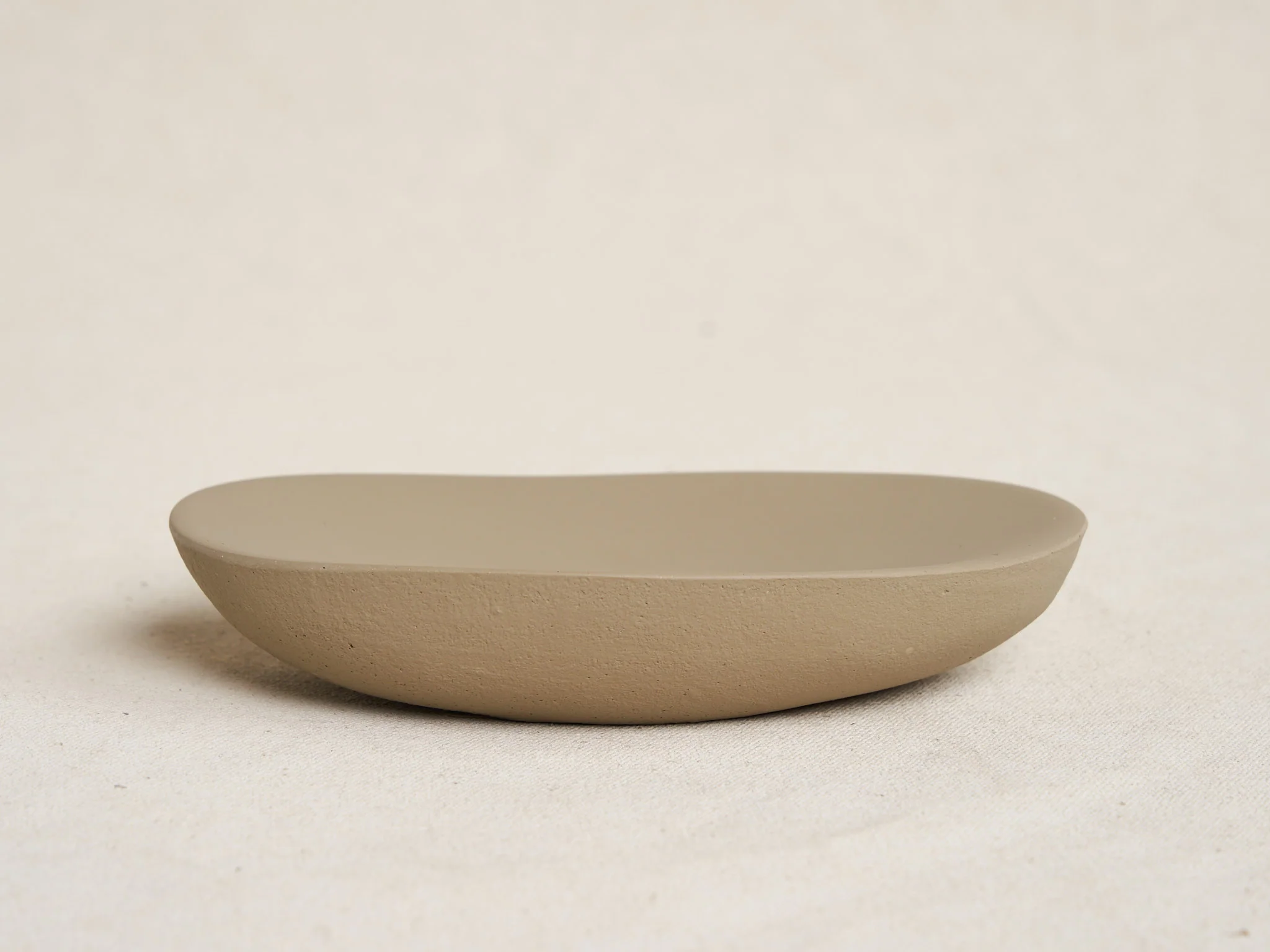MALGORZATA BANY HAG TRINKET DISH / CLAY 3" x 5.5”