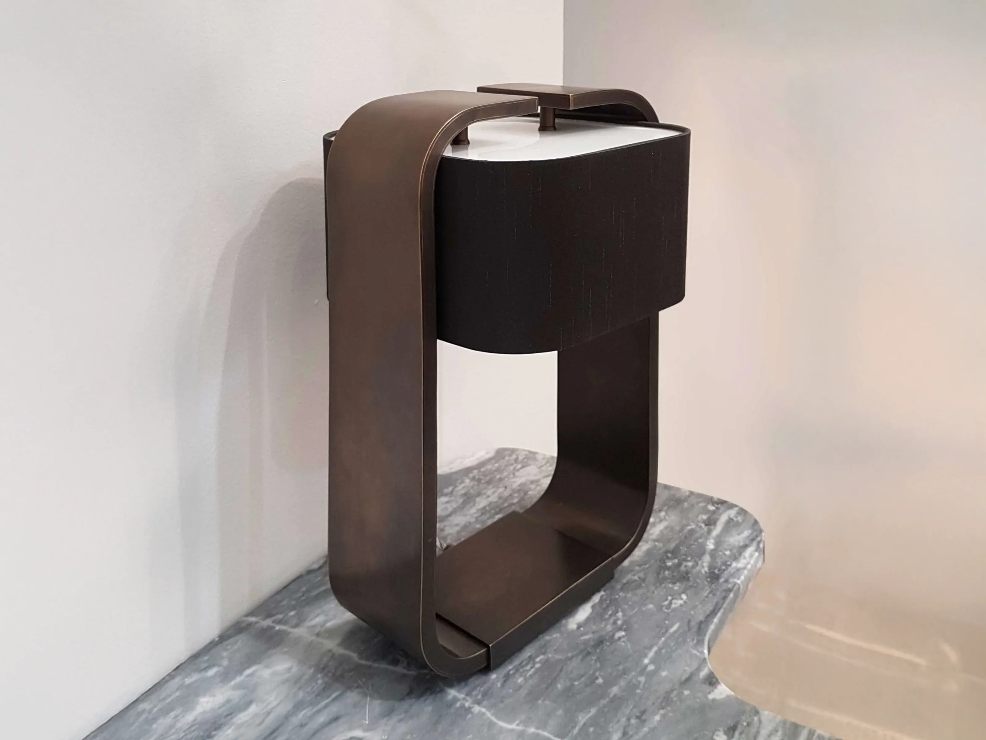 MARTIN HUXFORD PERFECT CURVE TABLE LAMP / H16.5" x W9" x L10" - Image 3