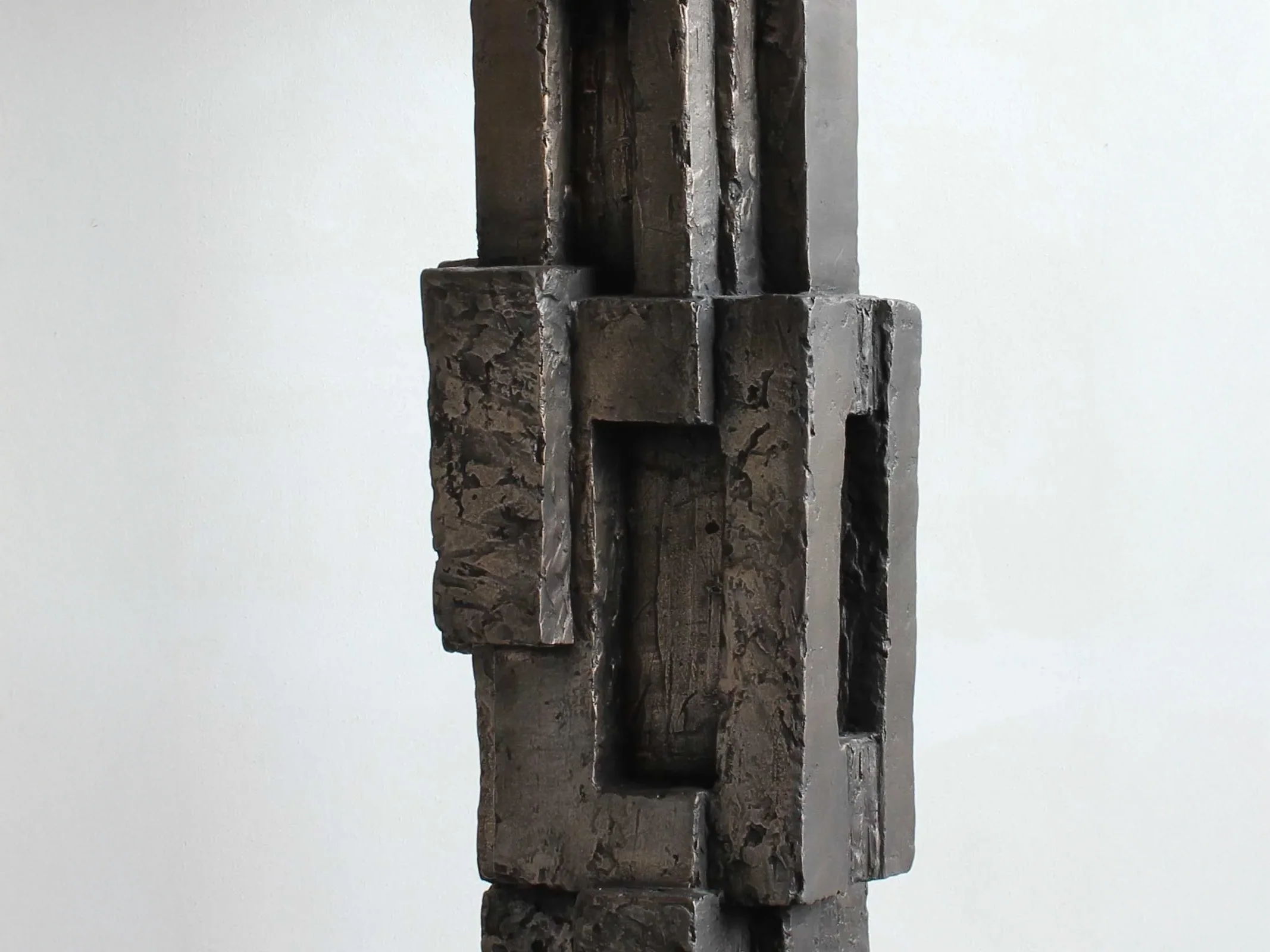 MARTIN HUXFORD TOTEM BRONZE TABLE LAMP / H47" x W8" x D8" - Image 4