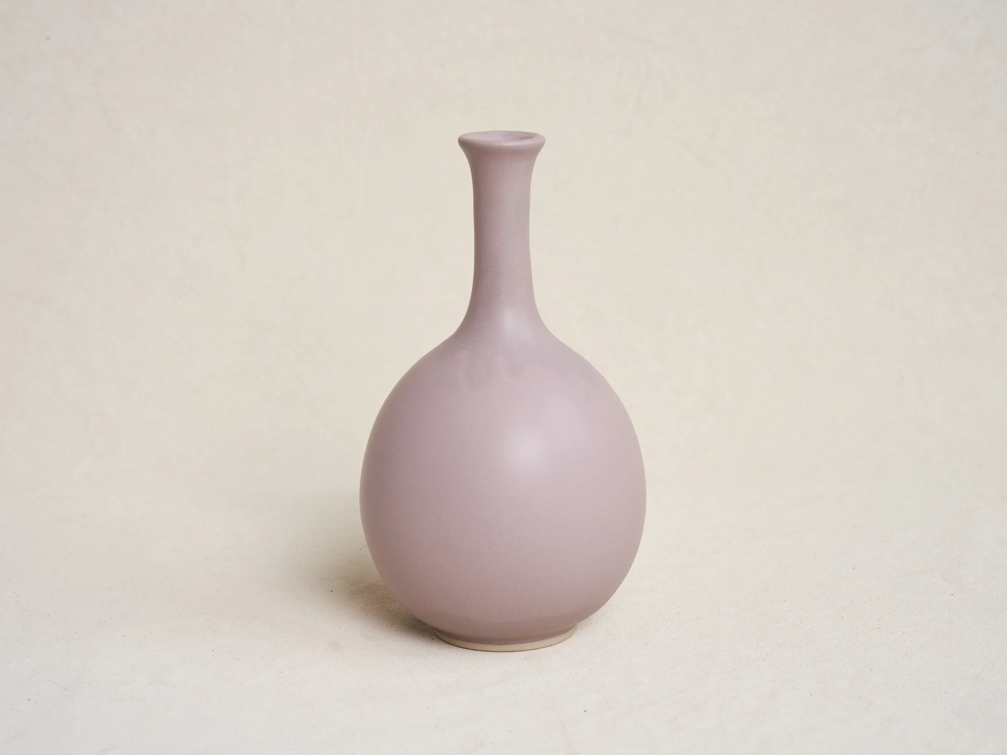 CHRISTIANE PERROCHON FLOWER VASE / LAVENDER H10"