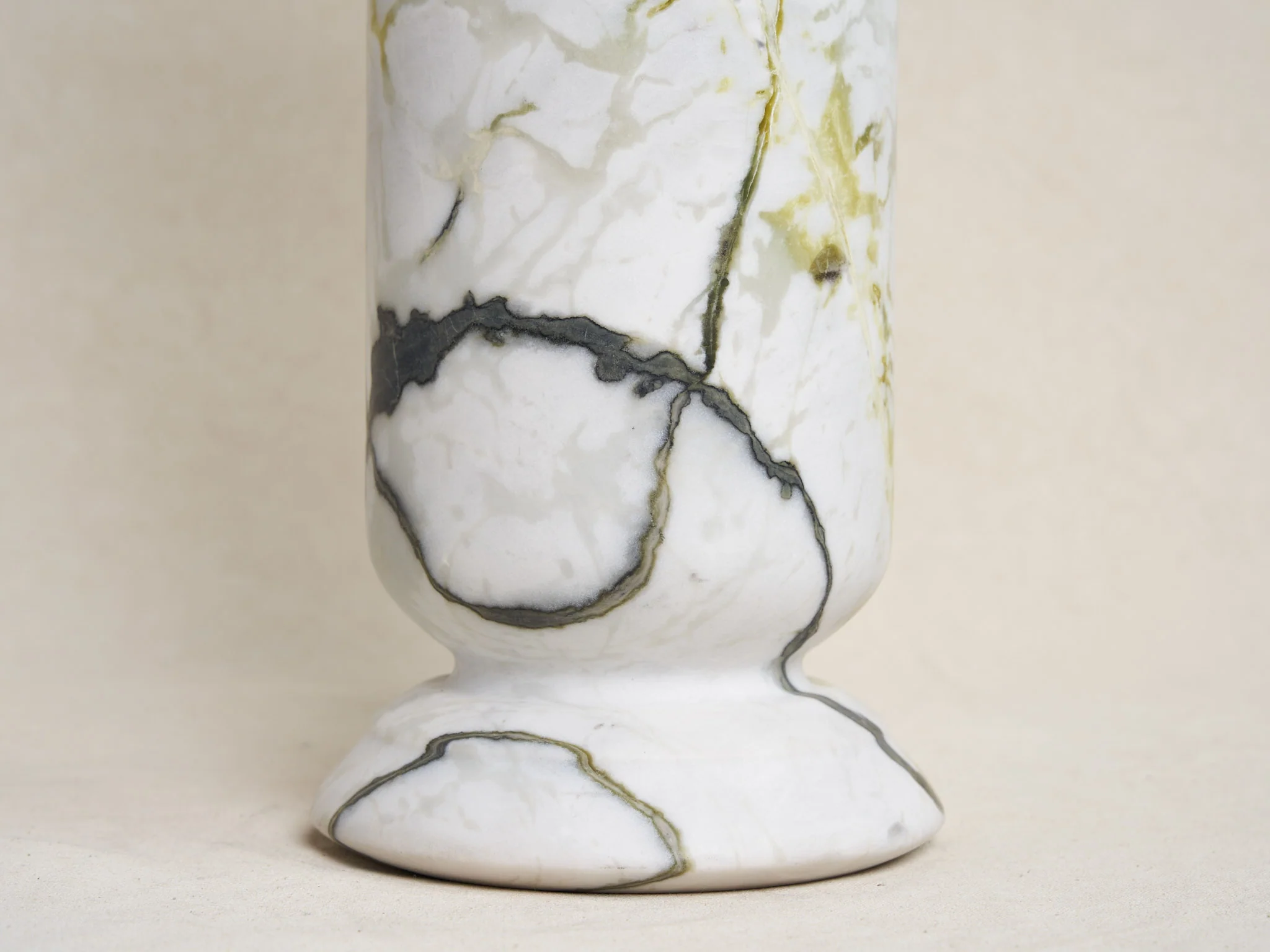 MATTHEW FISHER BARREL VESSEL 17 / LINGE VERT Ø5.7" x H18.9" - Image 4