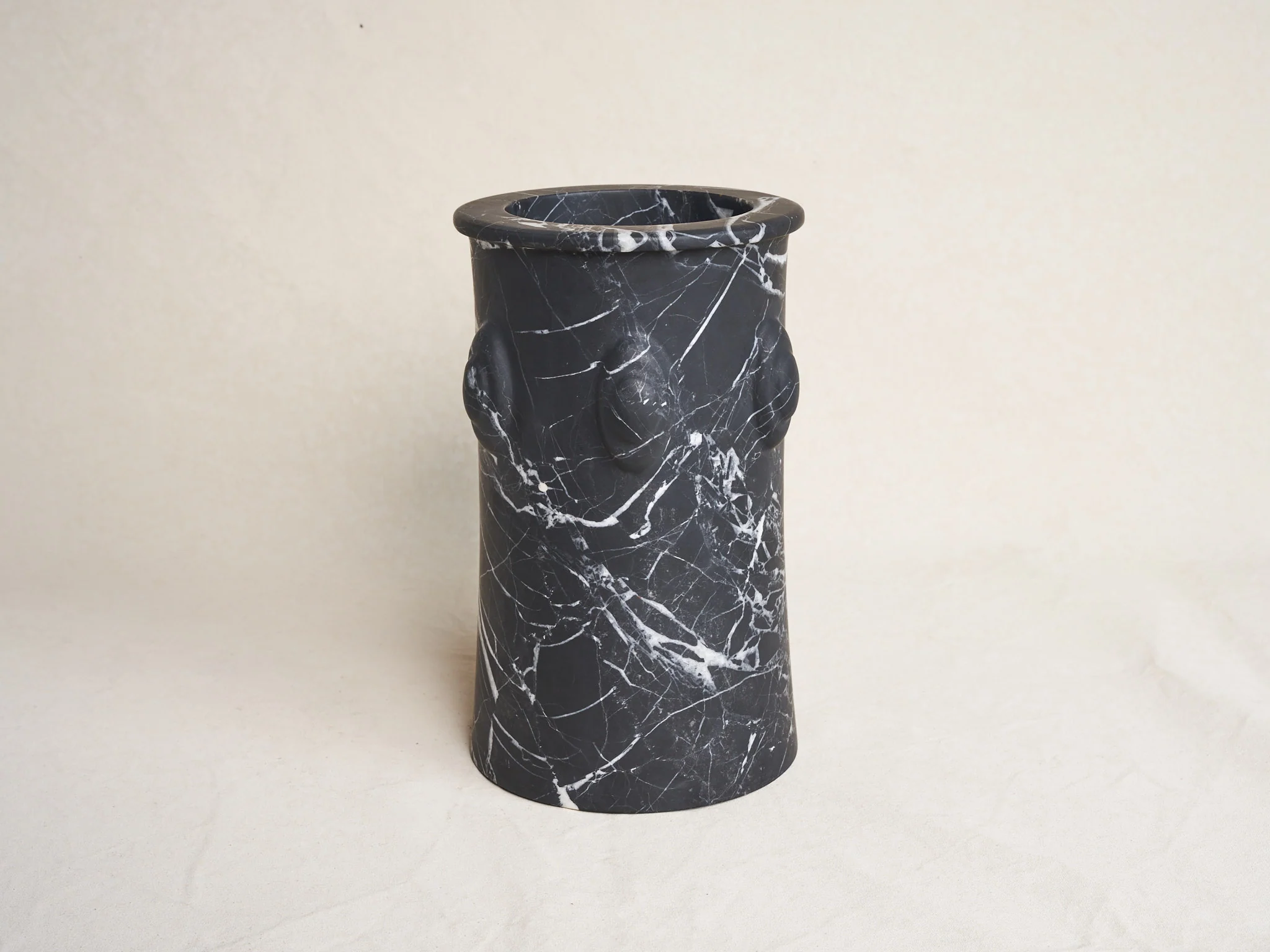 MATTHEW FISHER VESSEL 16 / NERO ANTICO Ă8.5" x H14.2"