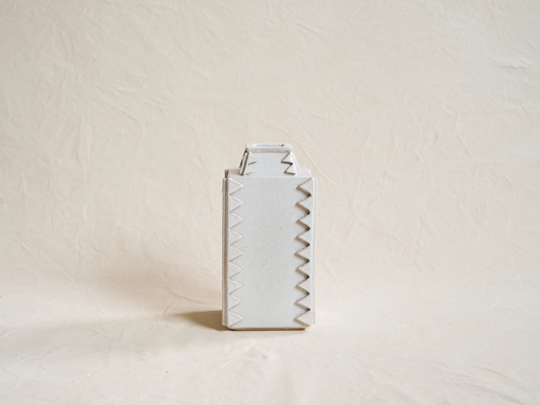 MATTHEW WARD RIC RAC VASE H13" x Ø7"