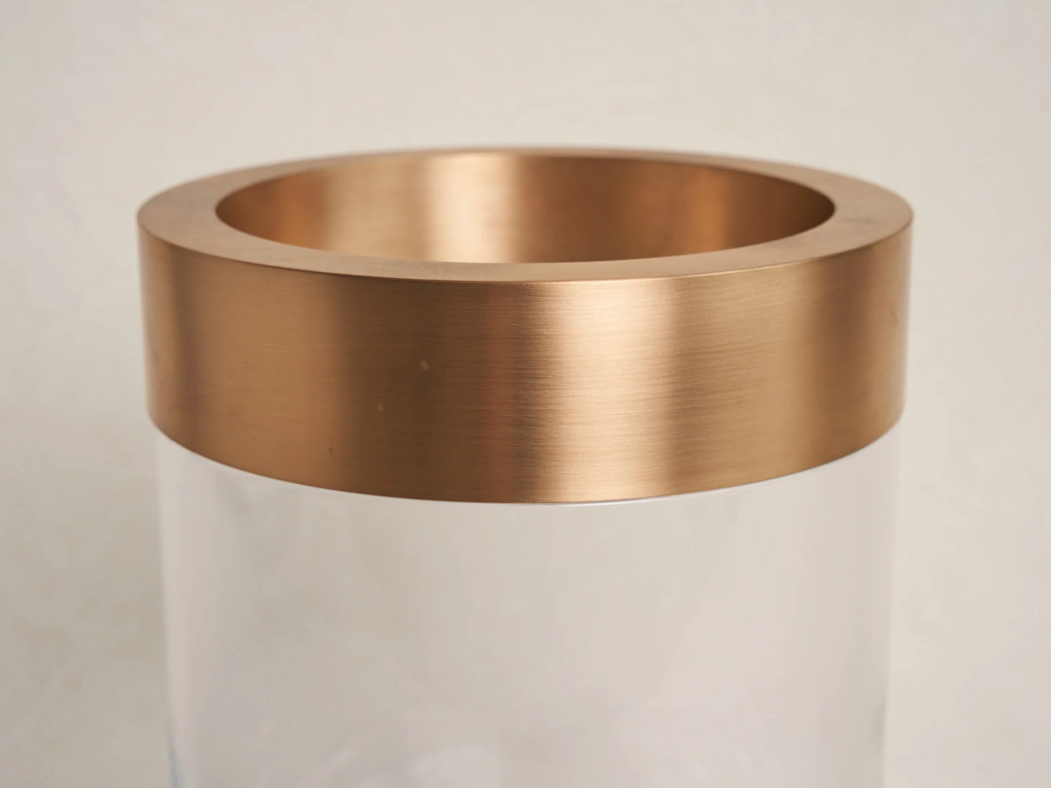 MICHAËL VERHEYDEN GULLRING CRYSTAL VASE / BRONZE - Image 4