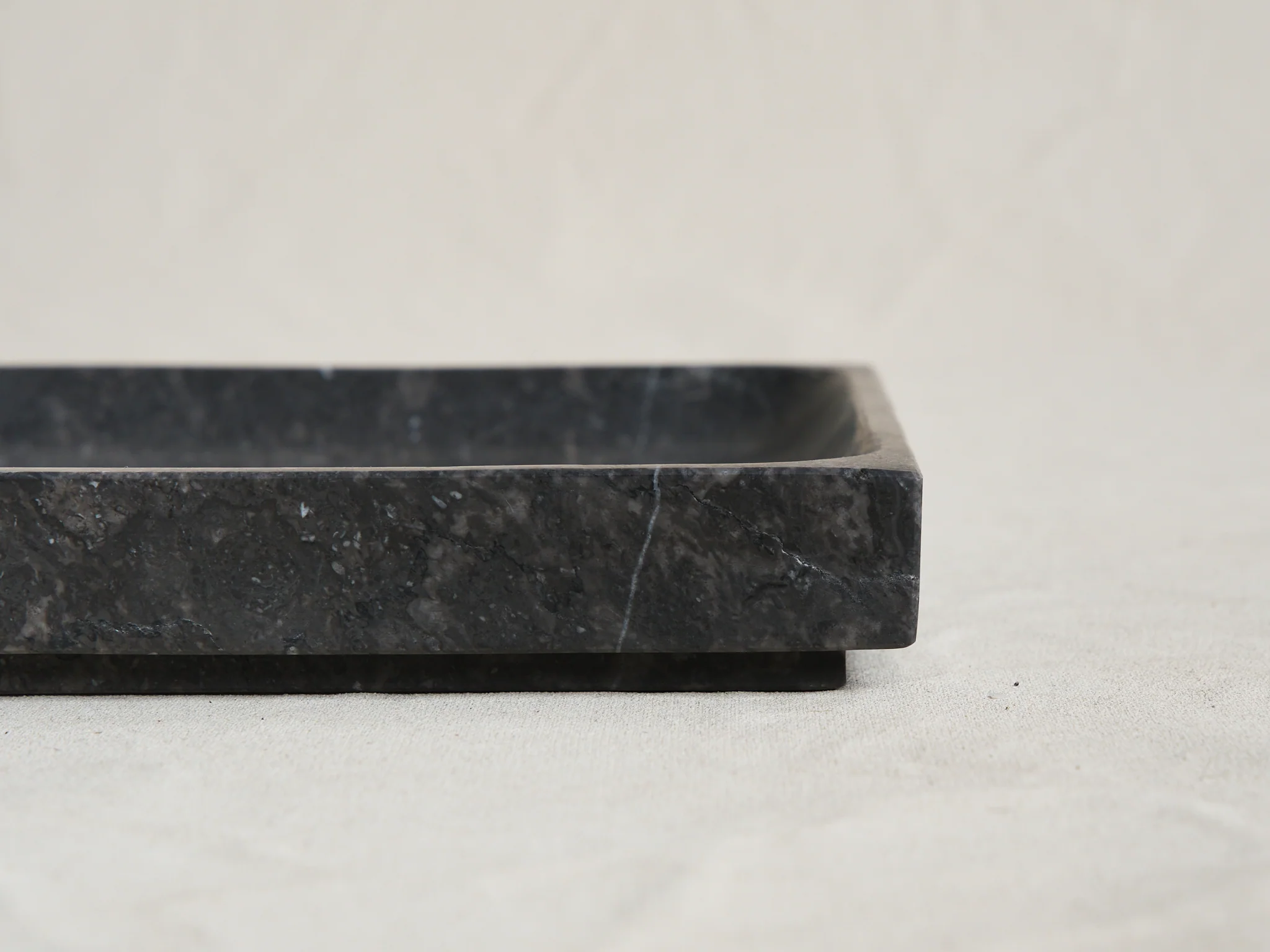 MICHAËL VERHEYDEN SQUARE TRAY LARGE / BELGIAN BLUESTONE L10" x W10” x H1.5” - Image 3
