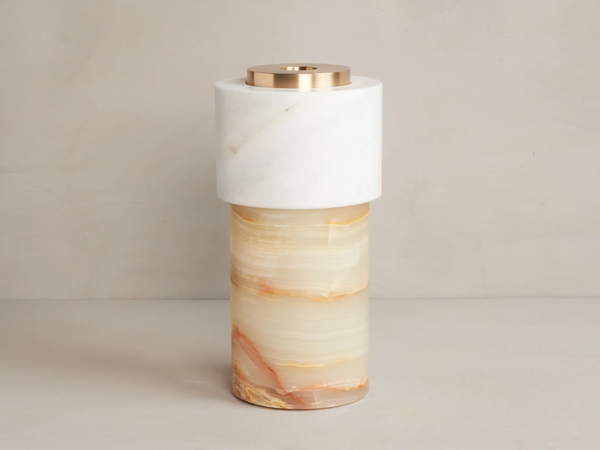 MICHAËL VERHEYDEN POTTE LUX VASE / ONYX MIELE Ø6.5" x H13.5"