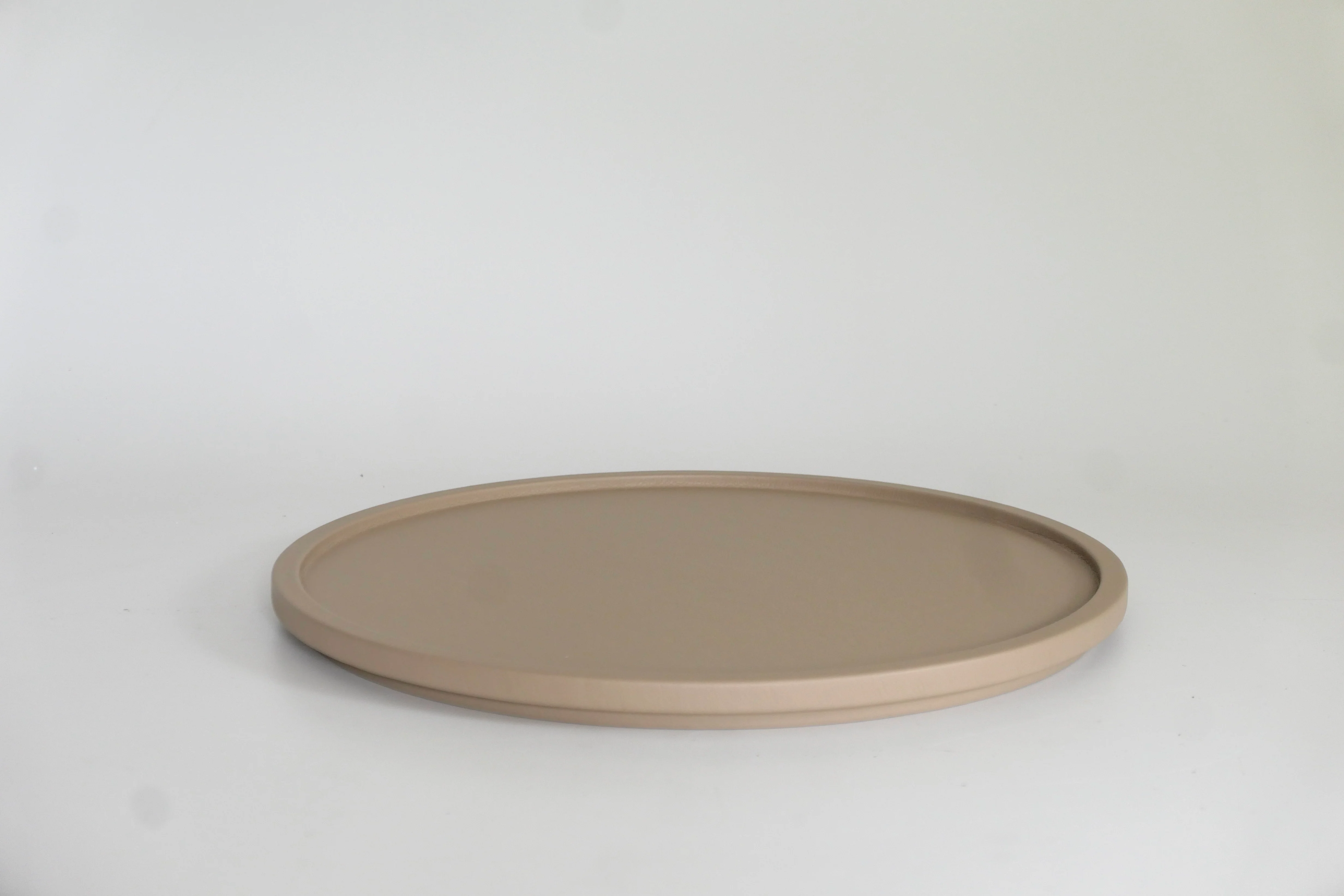 MICHAËL VERHEYDEN RONDO LEATHER TRAY / LARGE Ø19" x H1.2" - Image 2