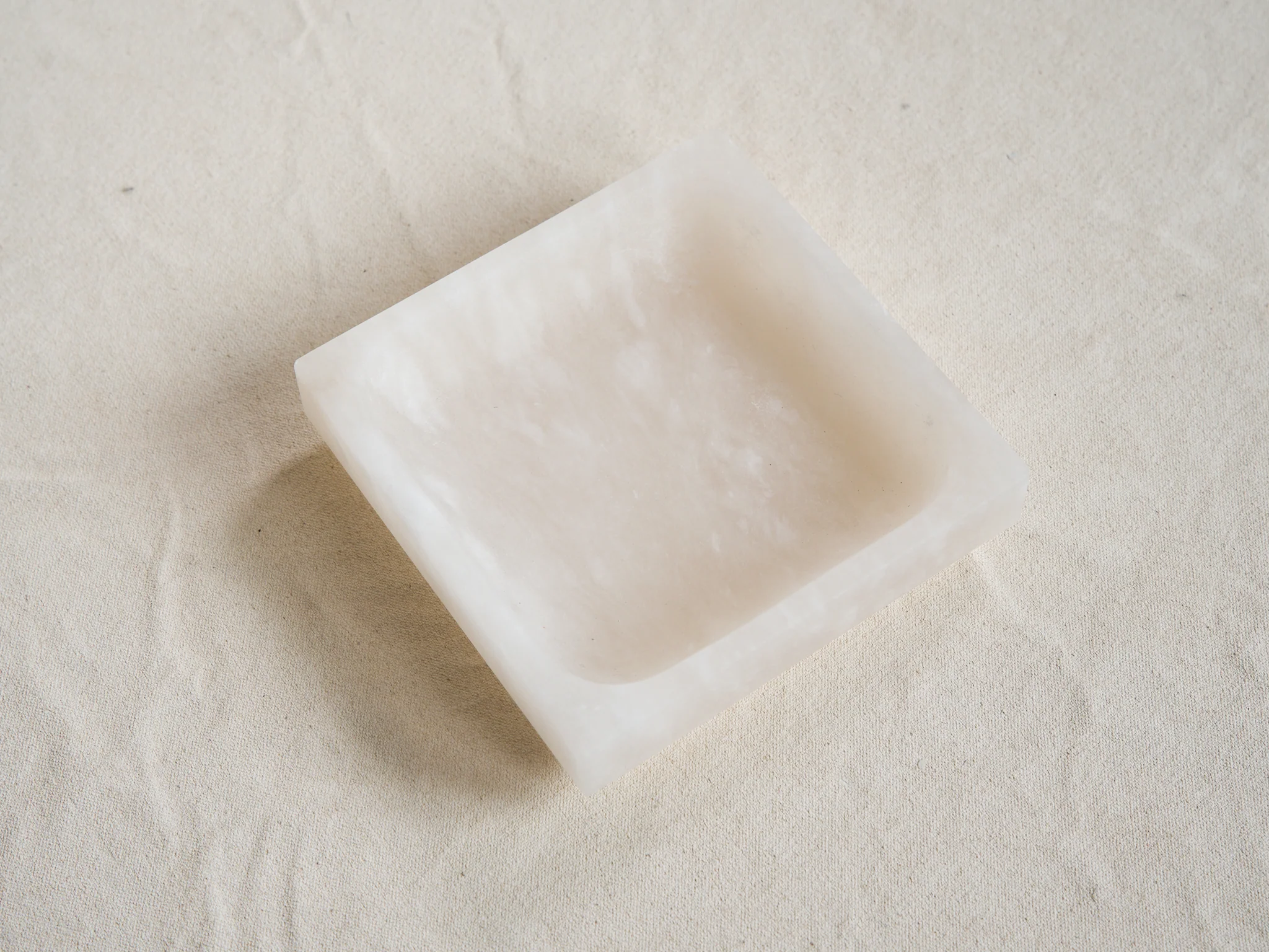 MICHAËL VERHEYDEN SQUARE TRAY SMALL / ALABASTER WHITE L6” x W6" x H1.5” - Image 4