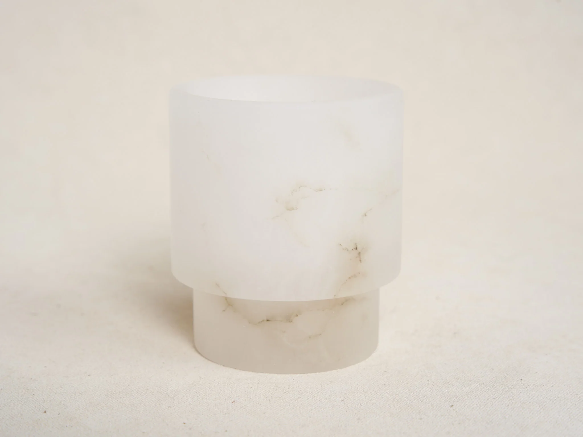 MICHAËL VERHEYDEN TEA LIGHT SMALL / ALABASTER WHITE Ø3” x H3 - Image 2