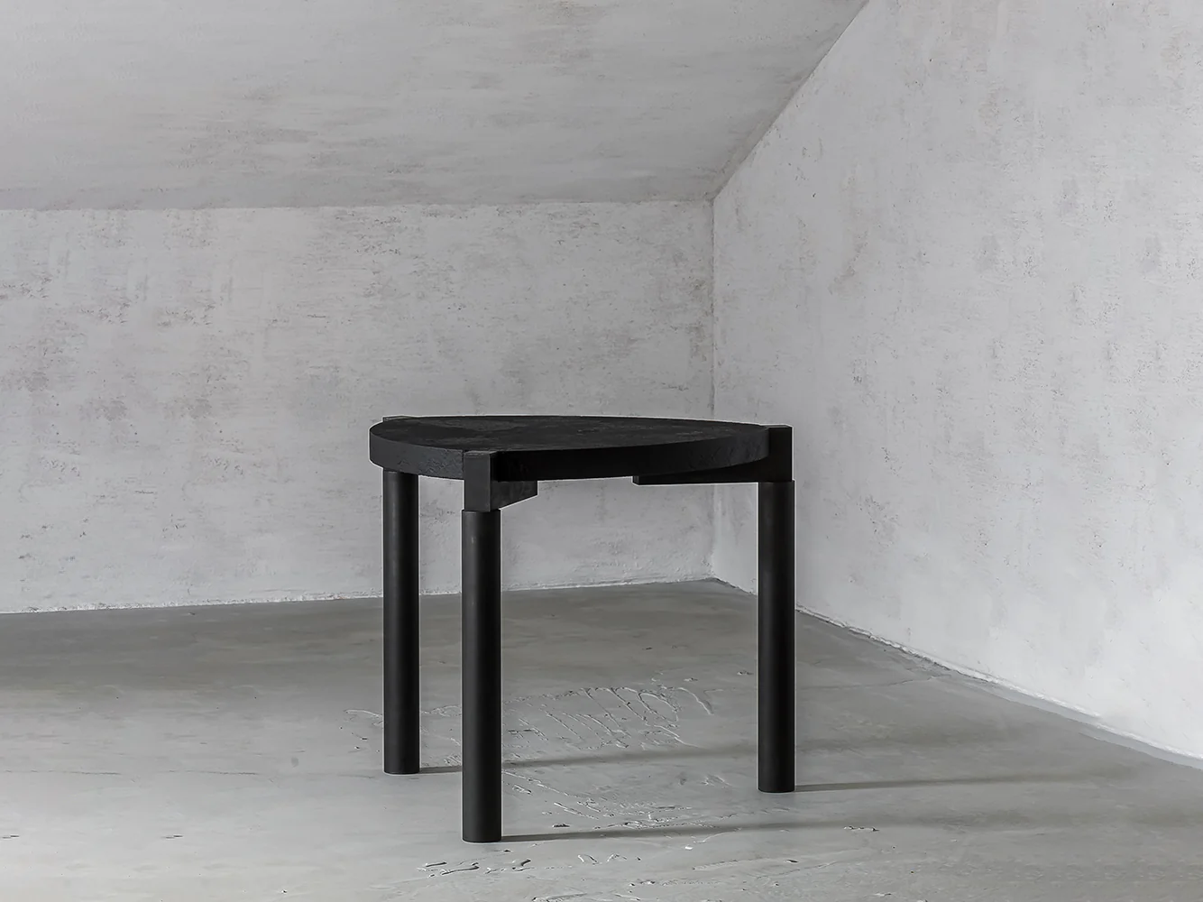 MICHAEL VERHEYDEN TUBE TABLE 500 BLACK GRANITE PATINATED BRONZE Ø25" x H20"