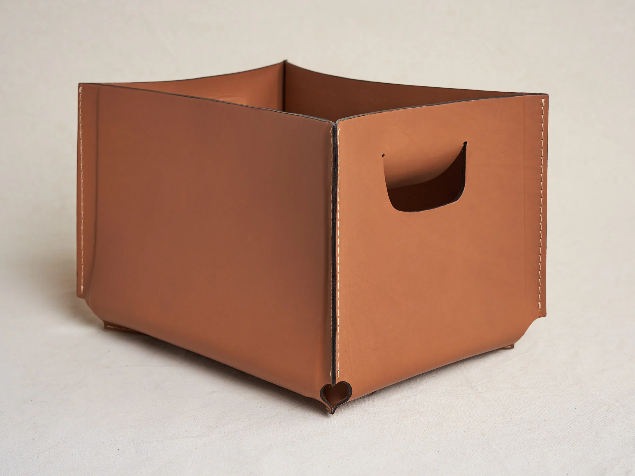 OSCAR MASCHERA GORDON MEDIUM RECTANGLE BASKET / SOLE L16" x W12" x H10"