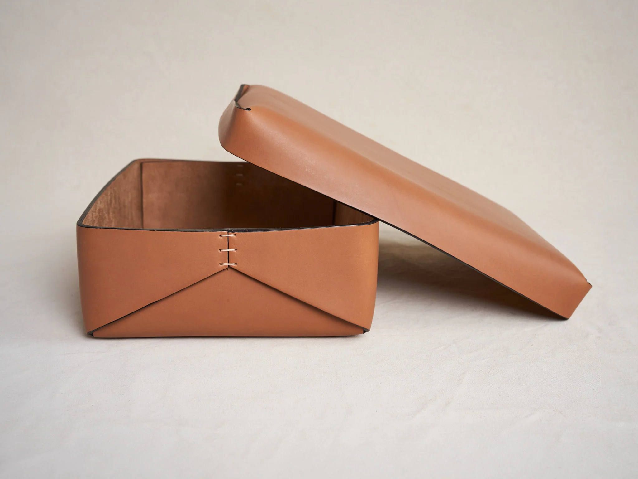 OSCAR MASCHERA LARGE LIDDED LEATHER BOX / SOLE L13" x W9.4" x H4" - Image 2
