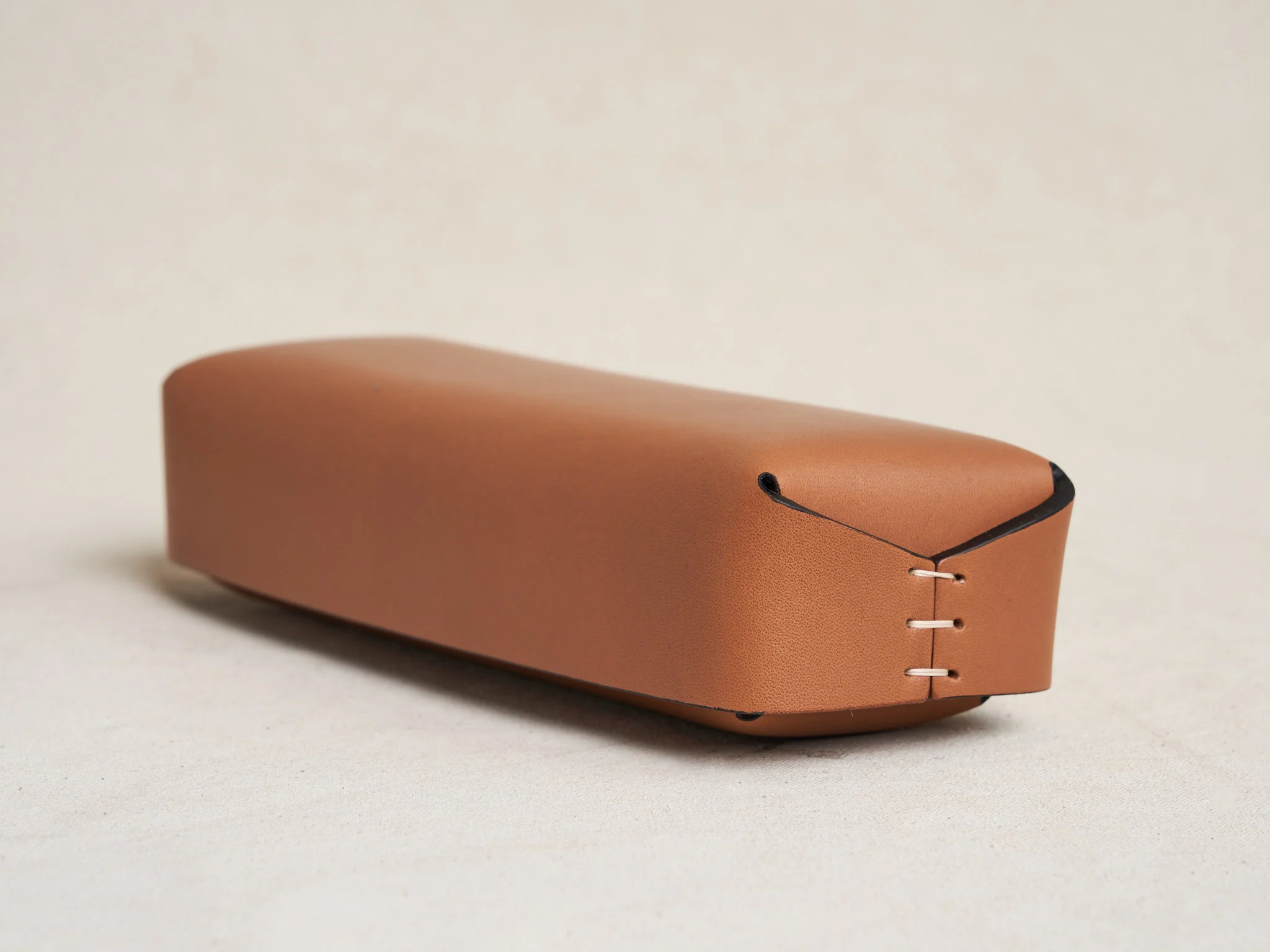 OSCAR MASCHERA LIDDED LEATHER PENCIL CASE / SOLE L8" x W3" x H1.5" - Image 2