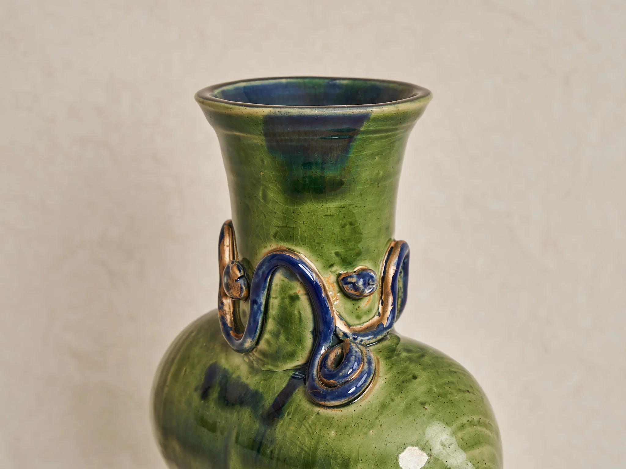 PAT SCHOENFELD GREEN VASE WITH VINE D4" x W8" x H12" - Image 2