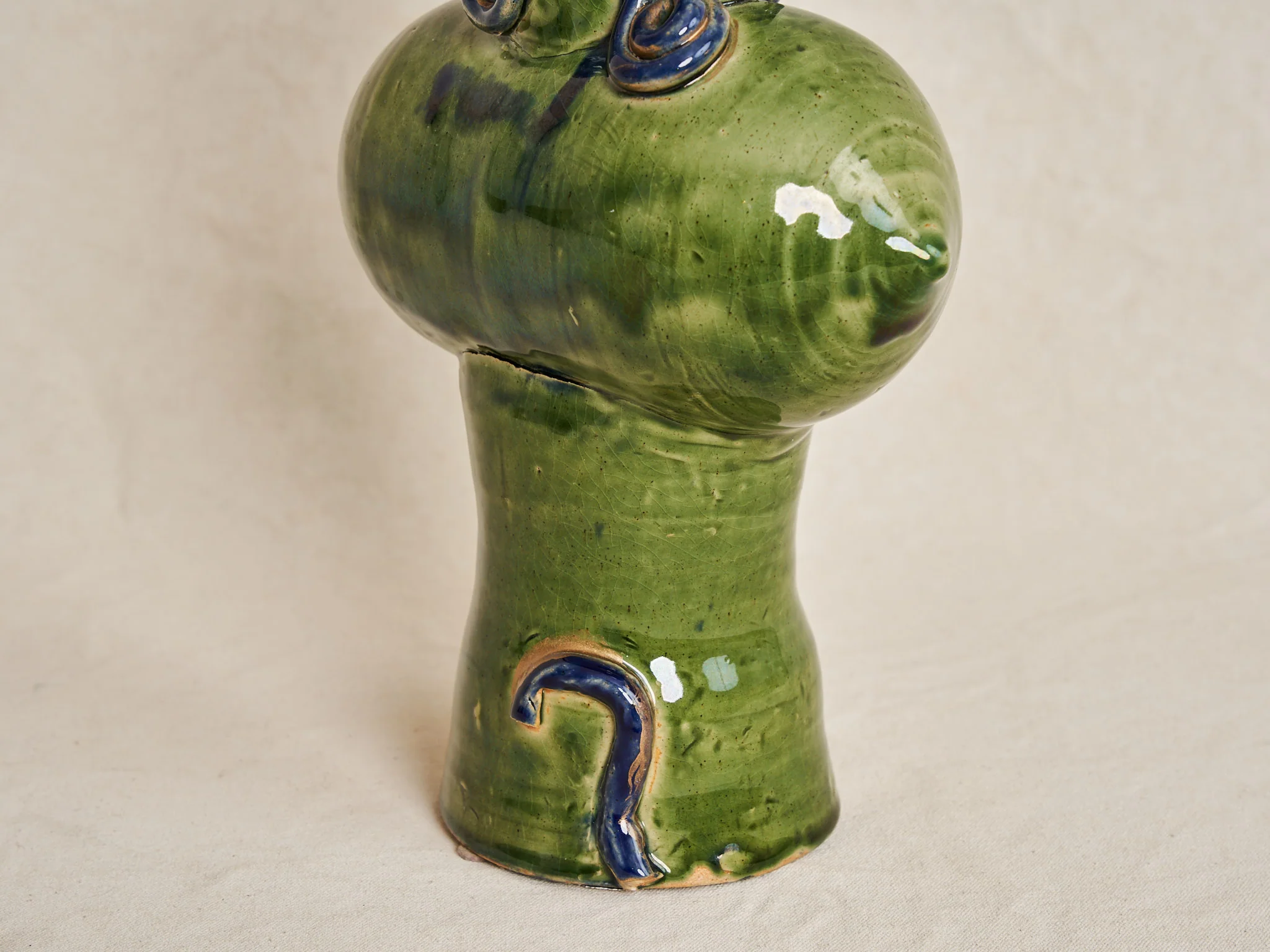 PAT SCHOENFELD GREEN VASE WITH VINE D4" x W8" x H12" - Image 4