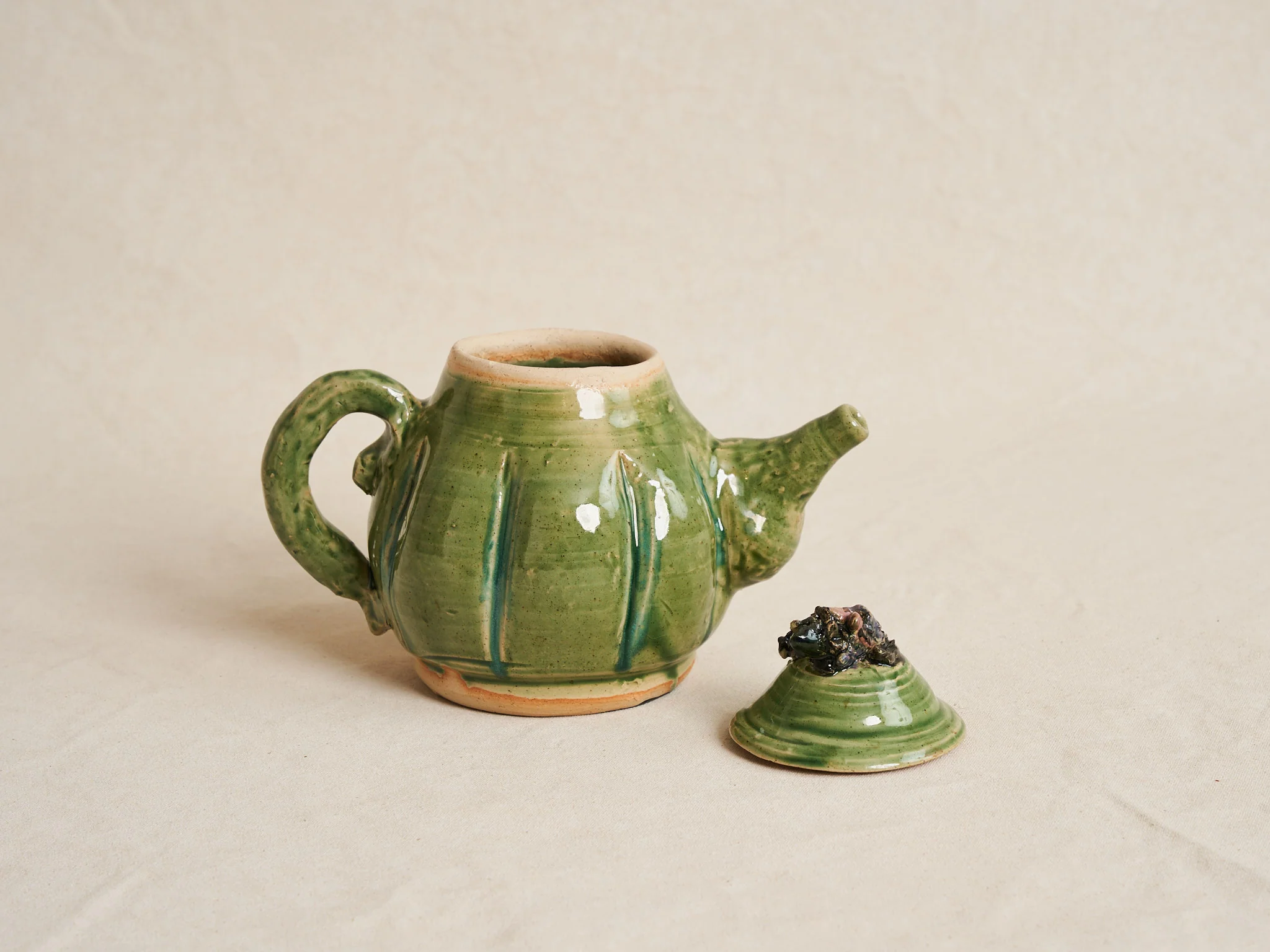 PAT SCHOENFELD TEAPOT WITH FROG Ø6" x H8" - Image 4