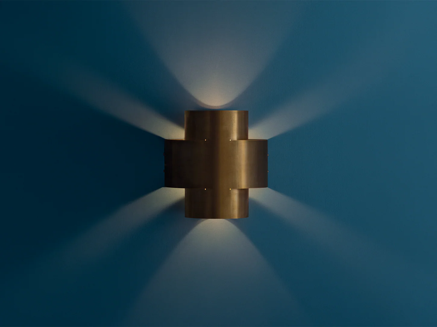 PAUL MATTER PLUS ONE SCONCE / LARGE W9.4" x H9.9" x D6" - Image 4