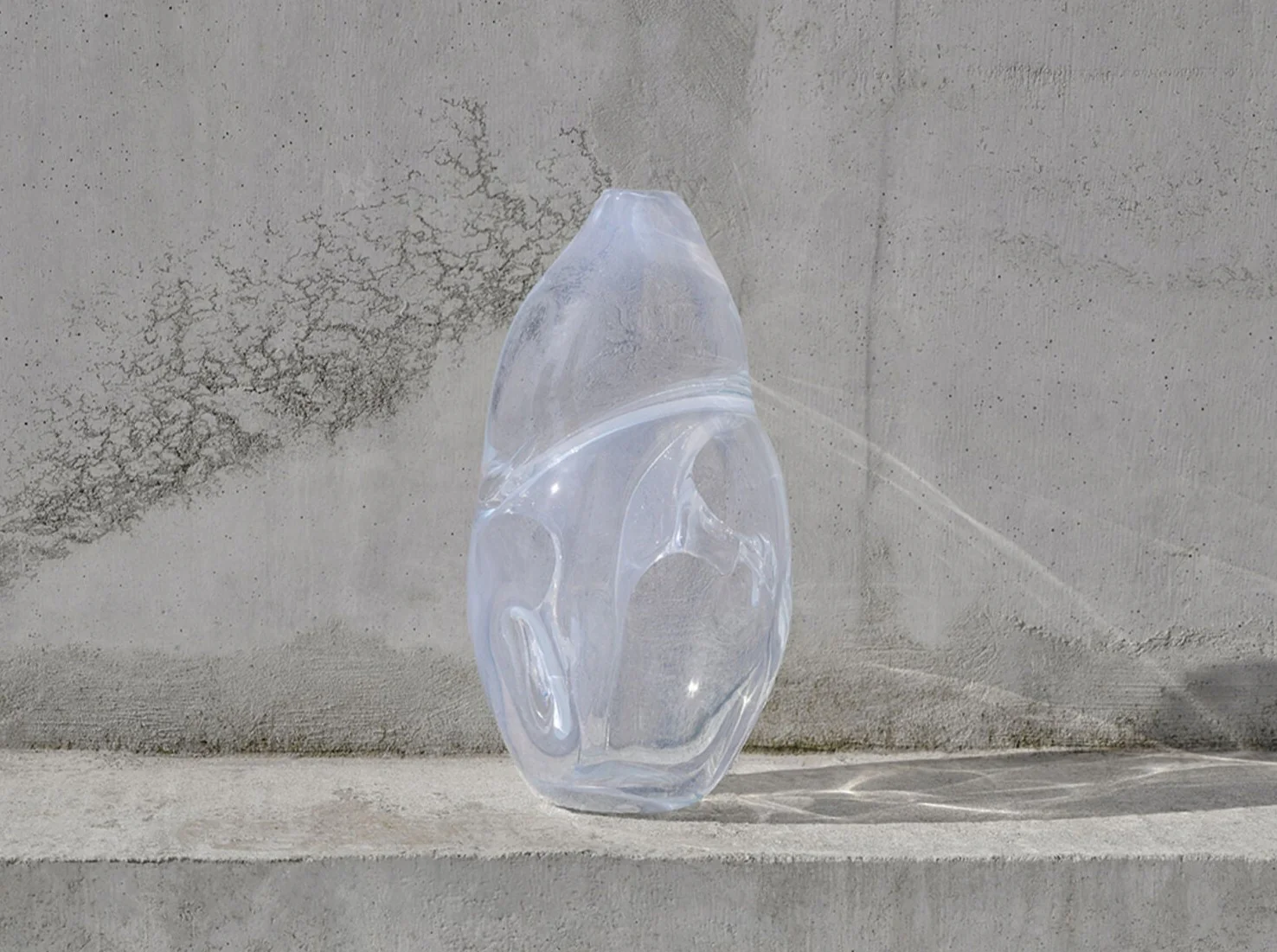 ANALOG OMAM DRY VASE / ALABASTER Ø6.6" x H11.8" - Image 4
