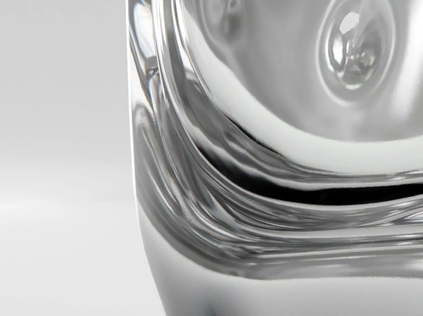 ANALOG OMAM SIDE TABLE / MIRRORED Ø11" x H13.5" - Image 3