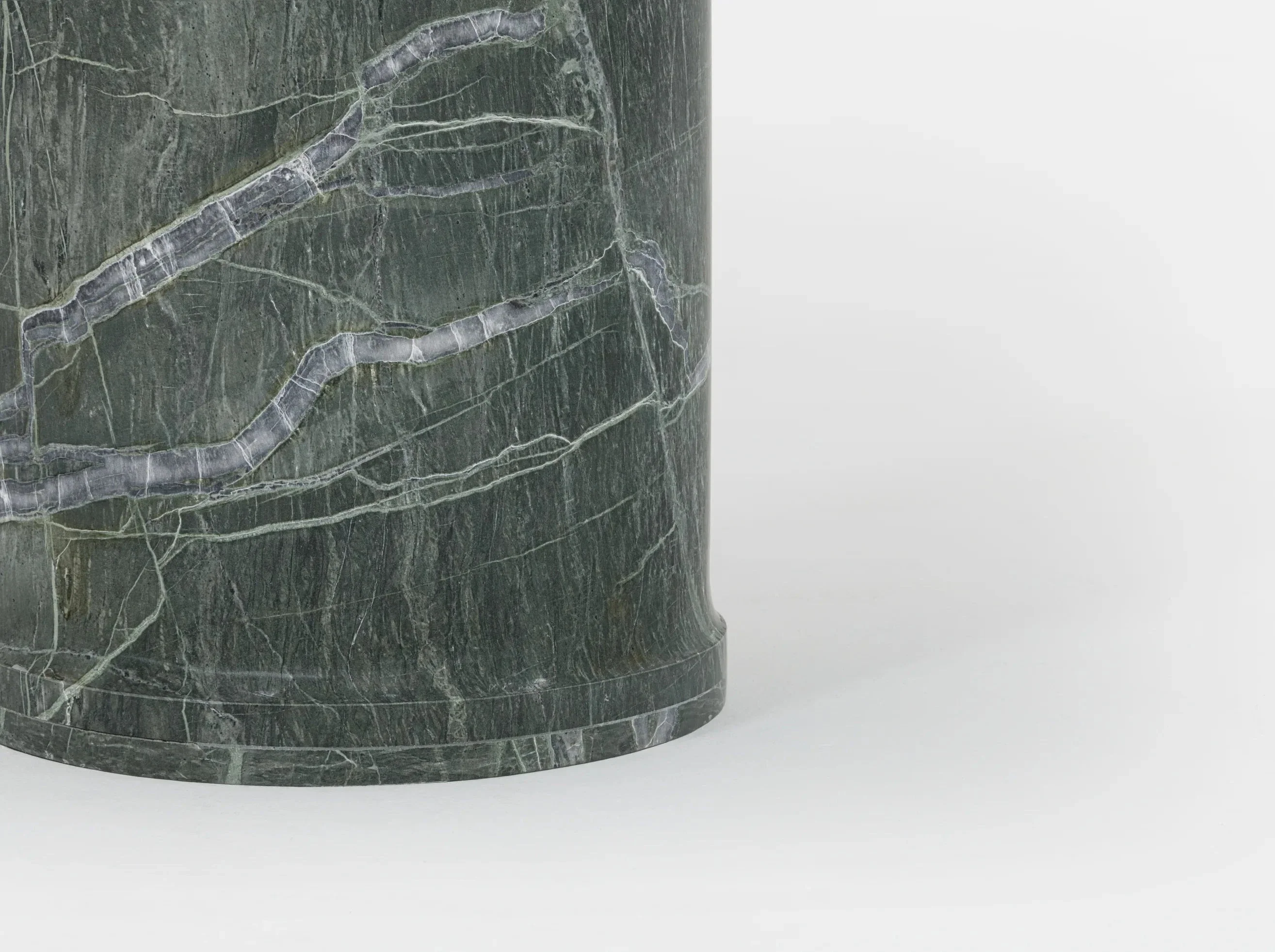 PIERRE AUGUSTIN ROSE COLUMN 75 / TAIGA MARBLE Ø17" x 29.5" - Image 2