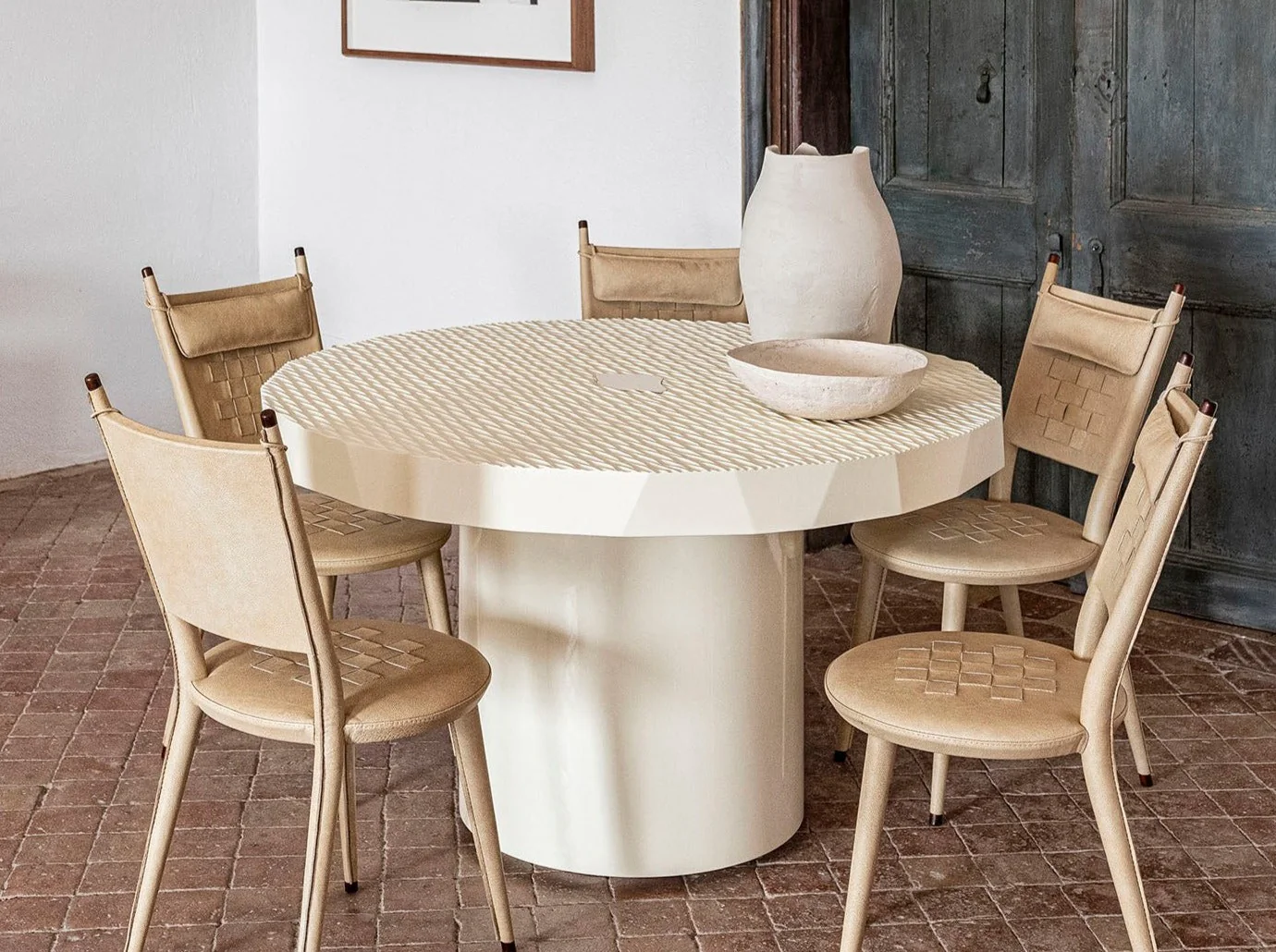 PIERRE AUGUSTIN ROSE CRAFT DINING TABLE 130 Ø51.2" x H29.9" - Image 3