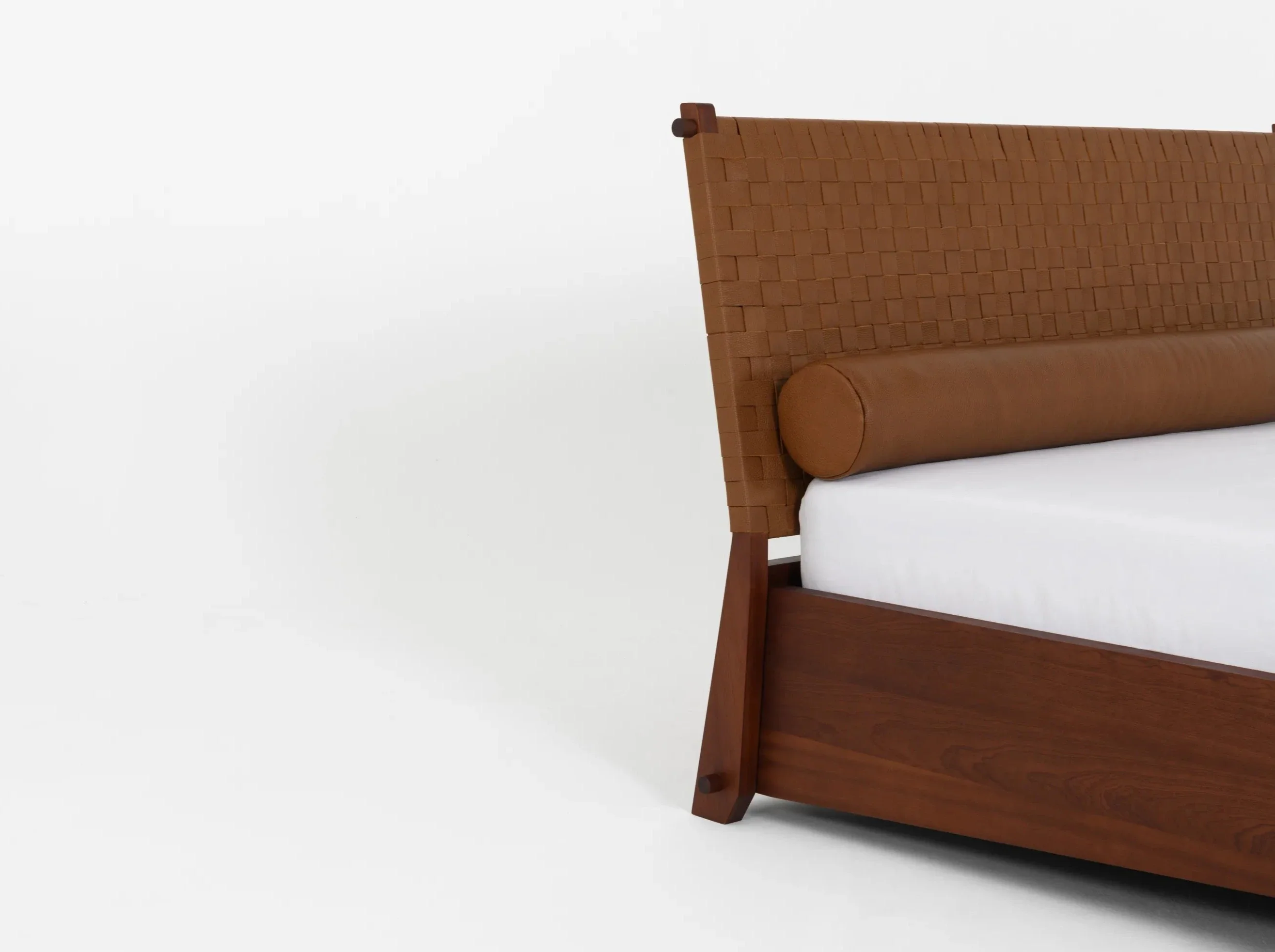 PIERRE AUGUSTIN ROSE DEHLOS MAHOGANY BED W71.7" x D92.5" x H46" - Image 3