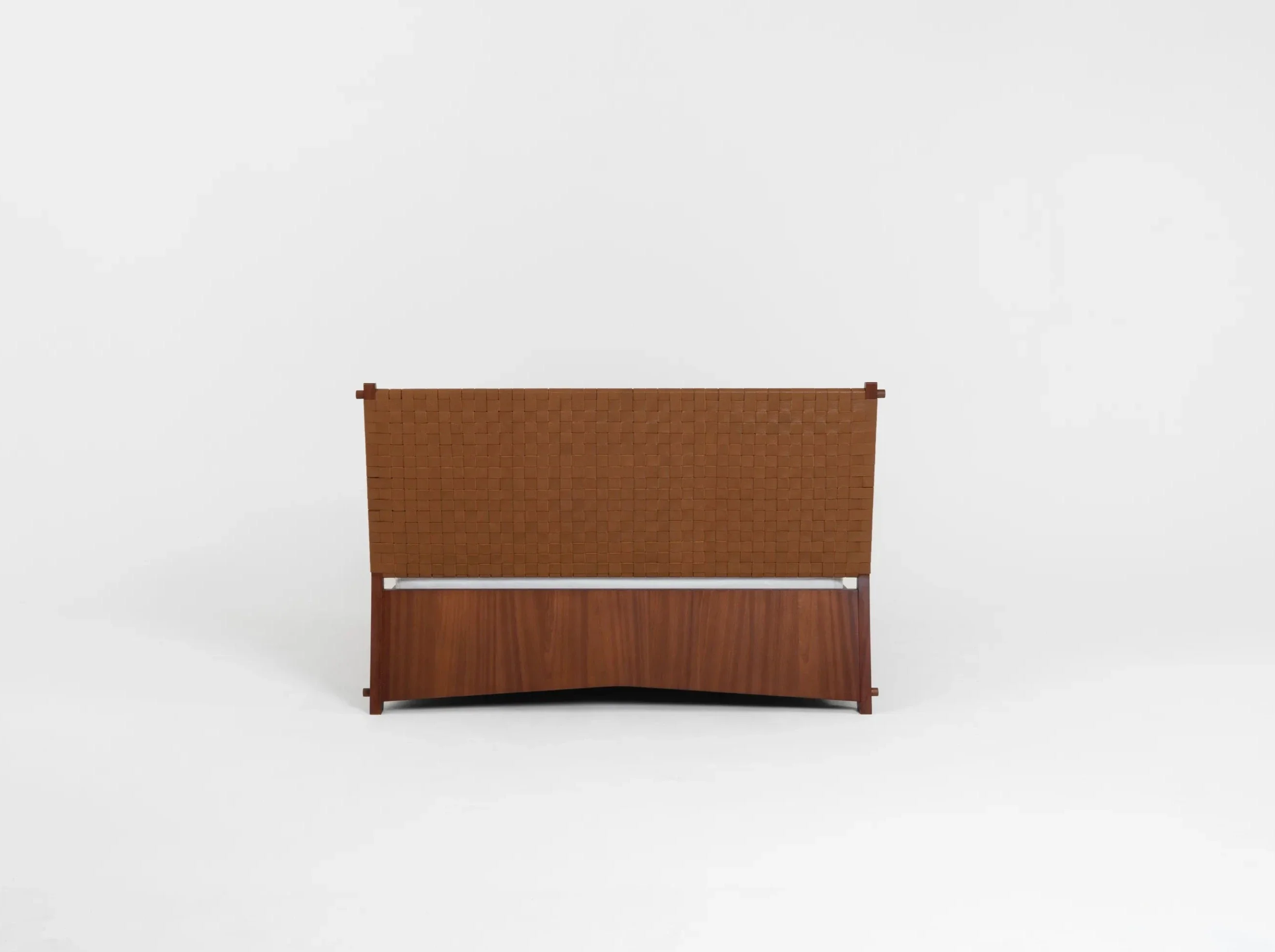 PIERRE AUGUSTIN ROSE DEHLOS MAHOGANY BED W71.7" x D92.5" x H46" - Image 5