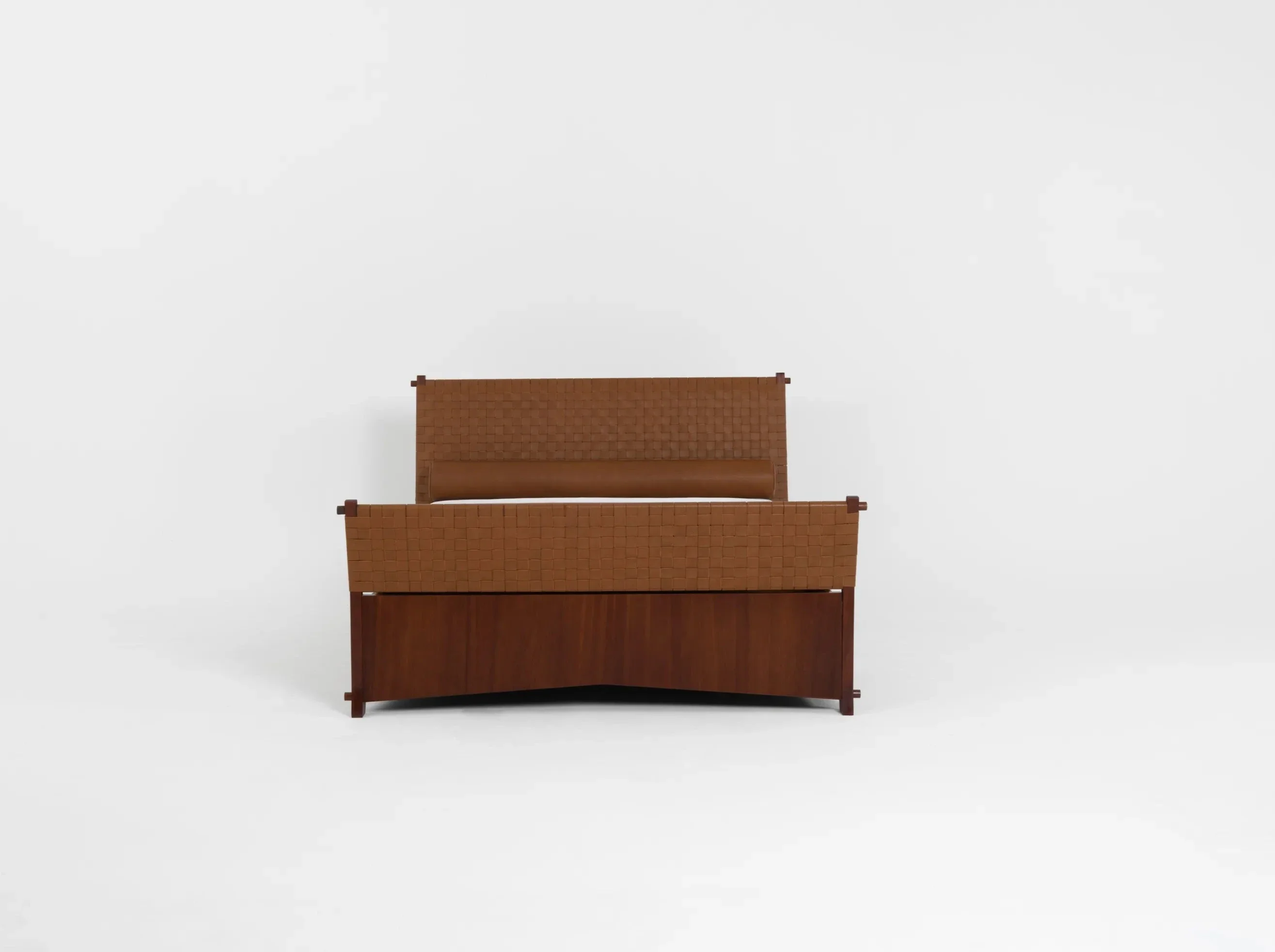 PIERRE AUGUSTIN ROSE DEHLOS MAHOGANY BED W71.7" x D92.5" x H46" - Image 6