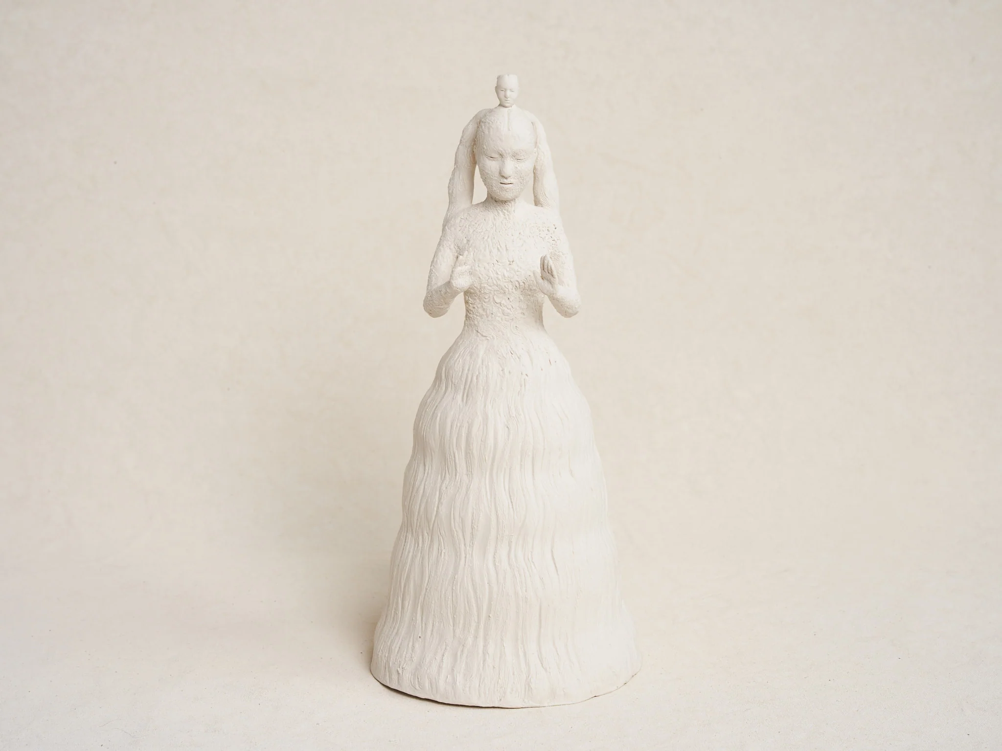 ROBIN WHITEMAN FUR PRINCESS H14" x W6" x D6"