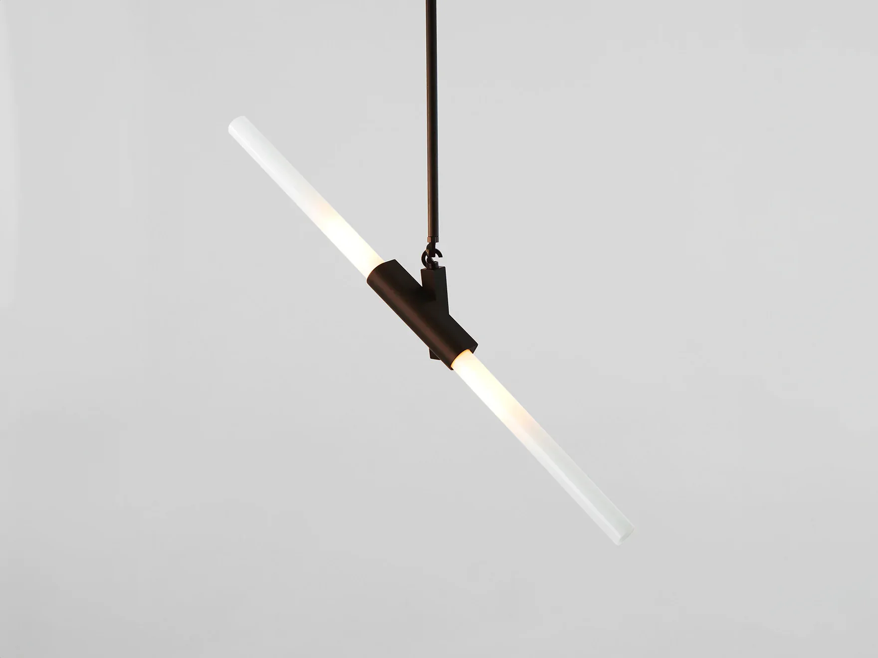 ROLL & HILL AGNES PENDANT / 2 L24.5" x D3.5" x H15"