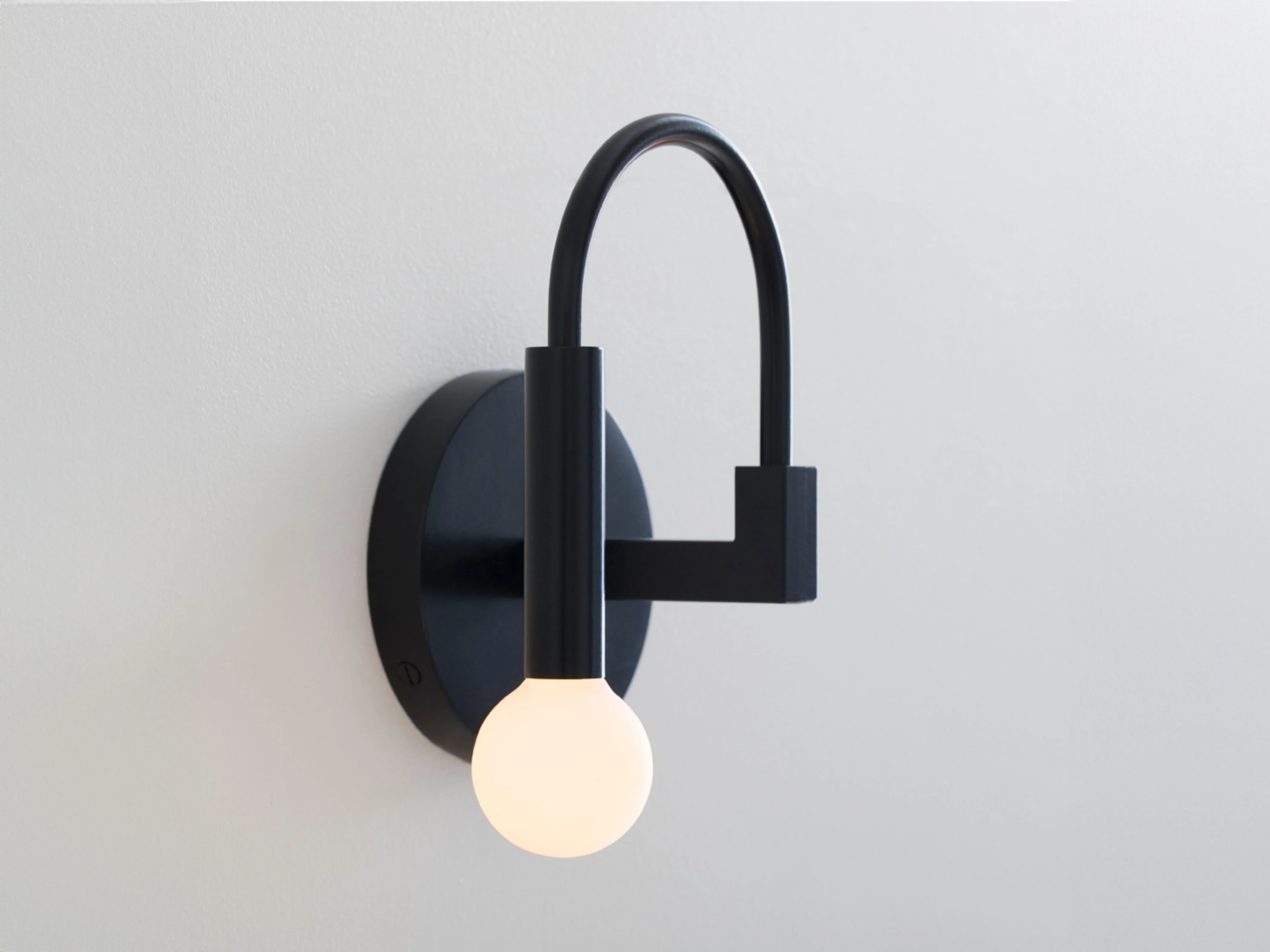 ROLL & HILL ARCH SCONCE H12" x W10.25" x D6.9" - Image 2