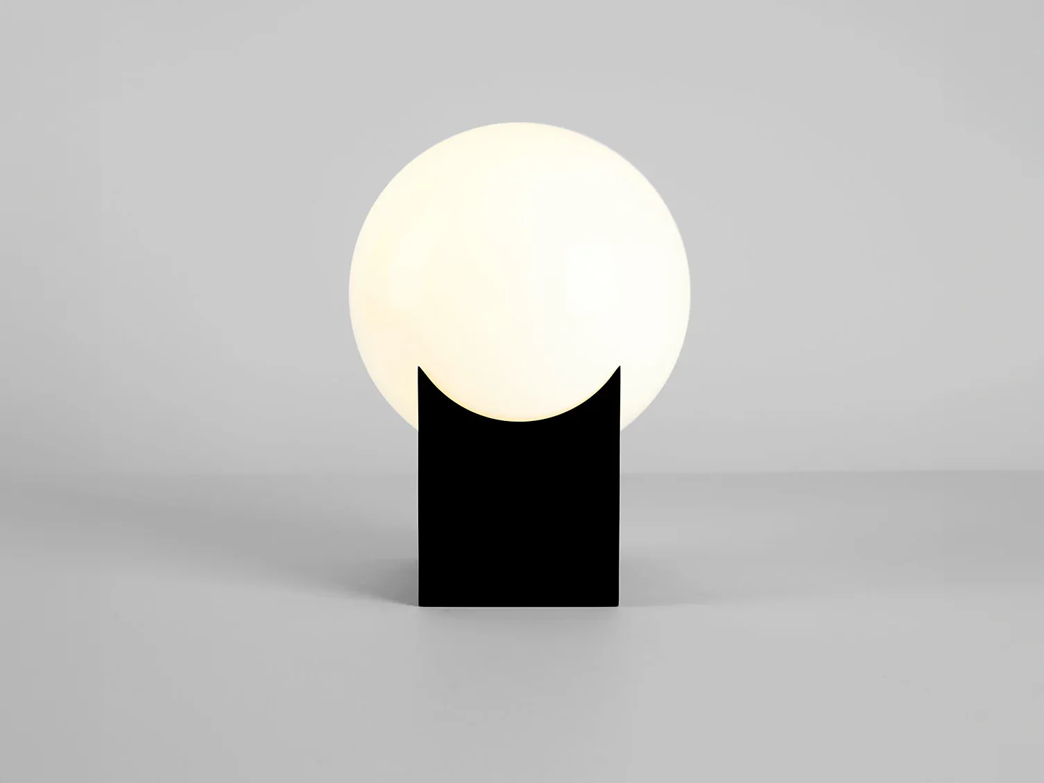 ROLL & HILL ATLAS TABLE LAMP / 01 W10" x D10" x H8" - Image 2