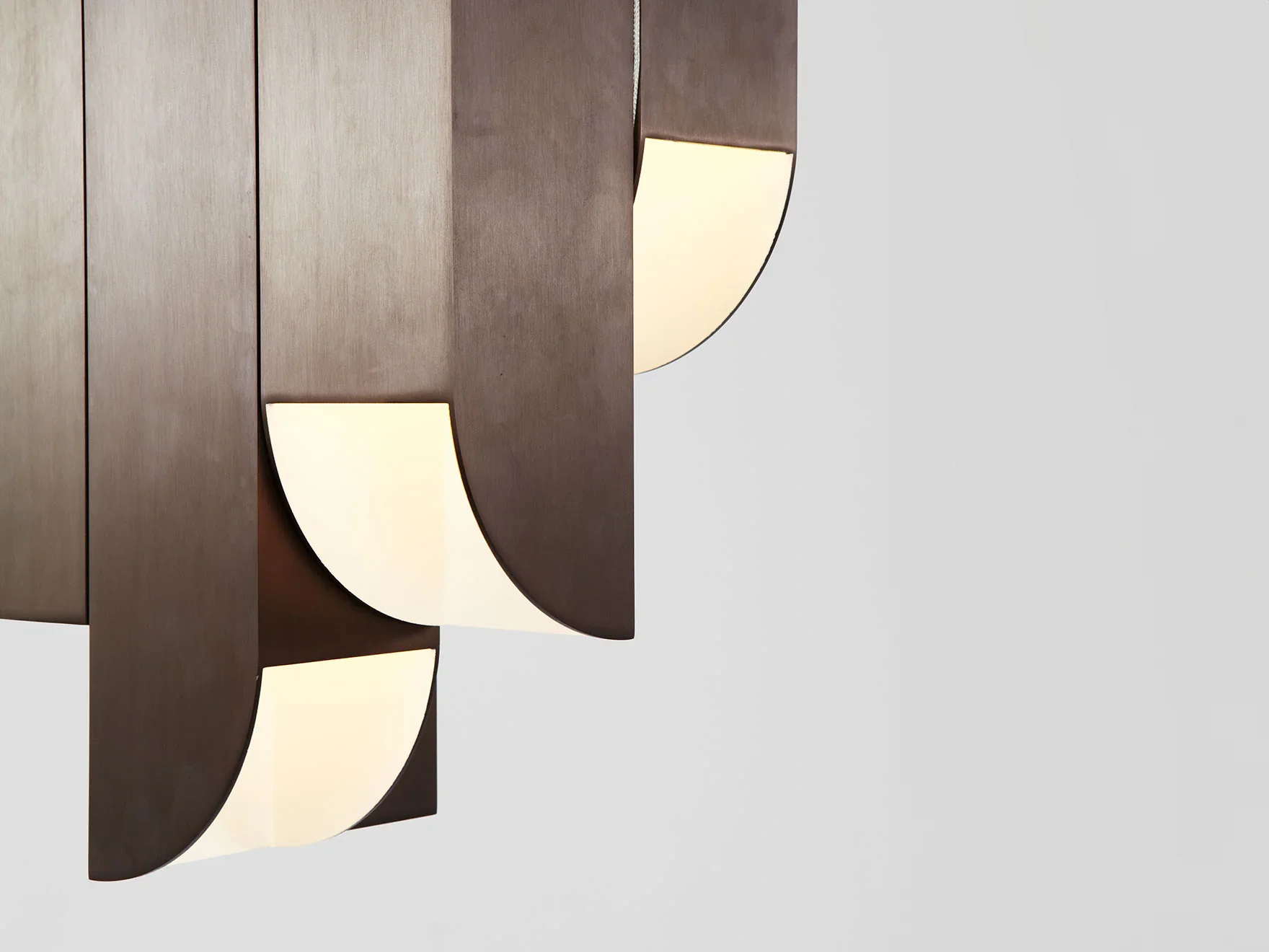 ROLL & HILL CORA PENDANT / 8 W16" x D8" x H25" - Image 3