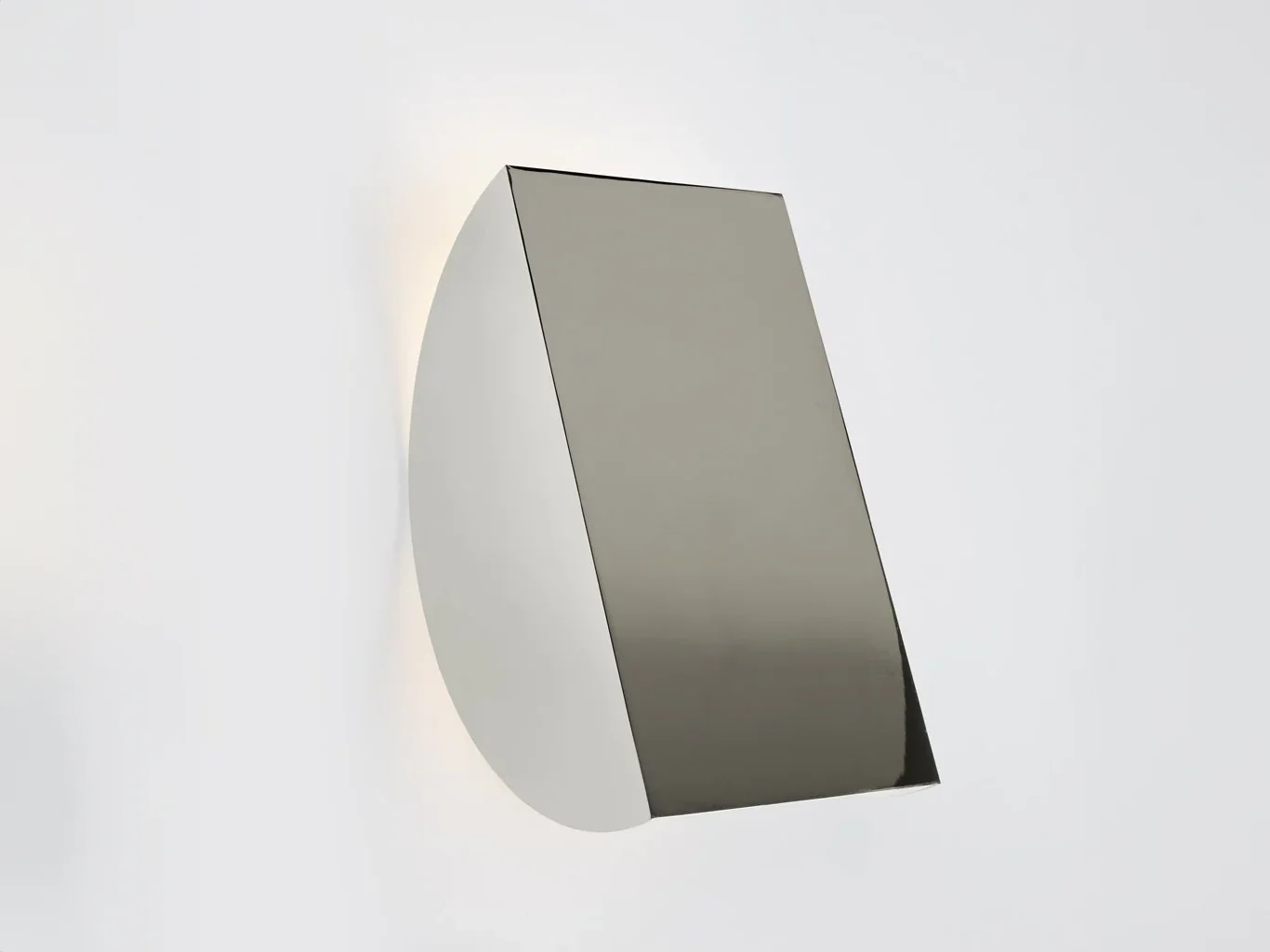 ROLL & HILL CORA SCONCE W5" x D5" x H9.5" - Image 3