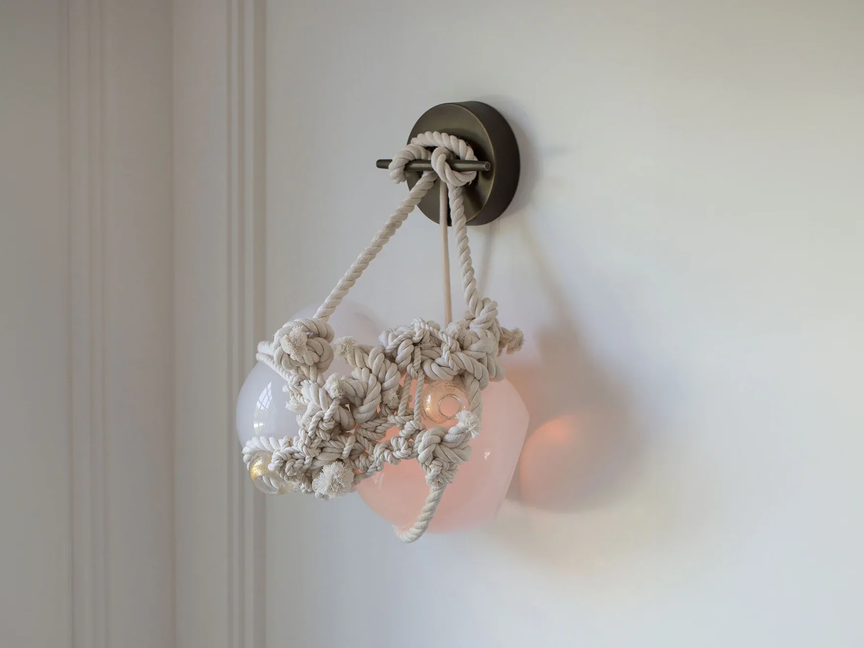 ROLL & HILL KNOTTY BUBBLES SCONCE / SMALL W11" x D11" x H19" - Image 3
